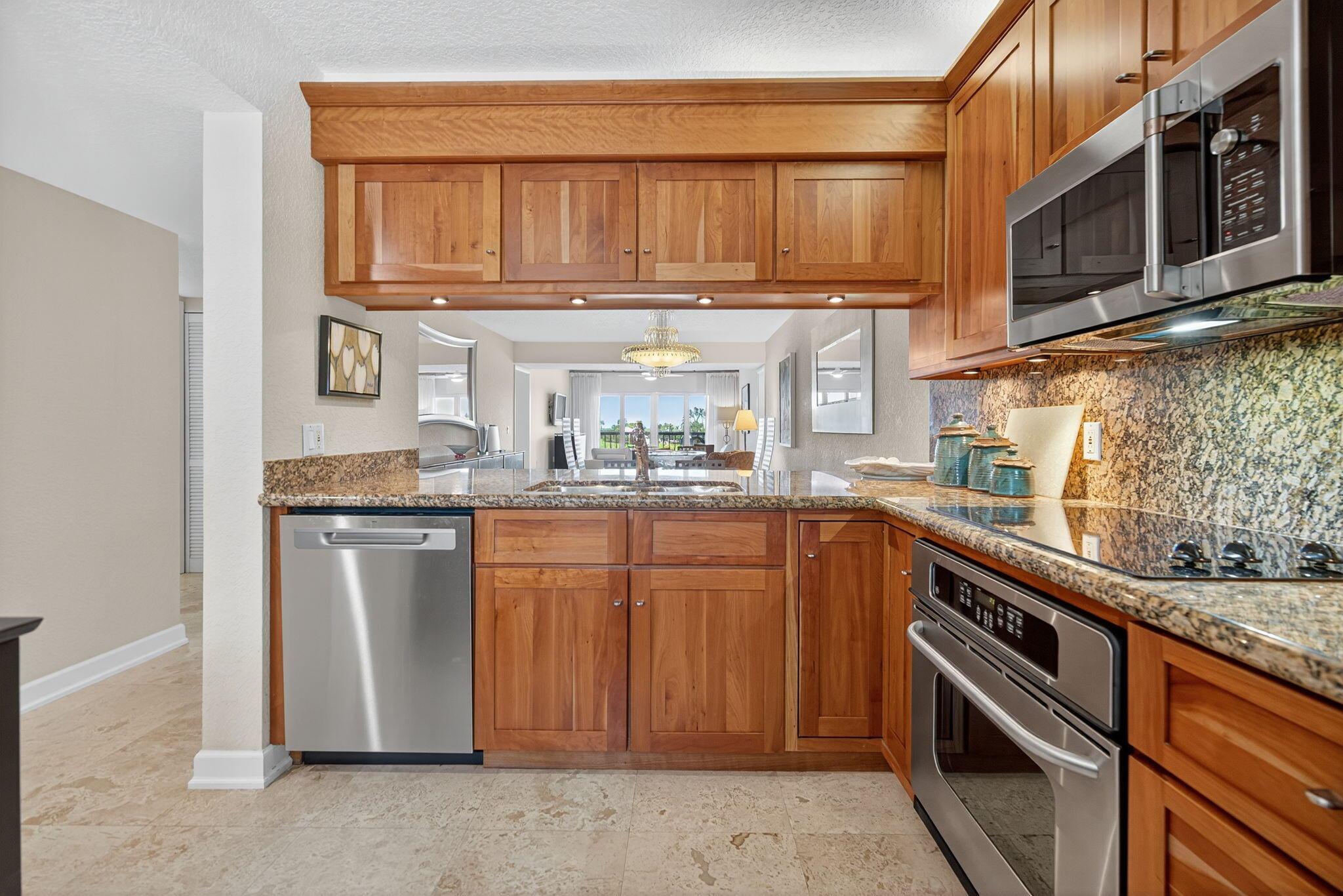 401 Ocean Blfs Blvd #205 Jupiter, FL 33477