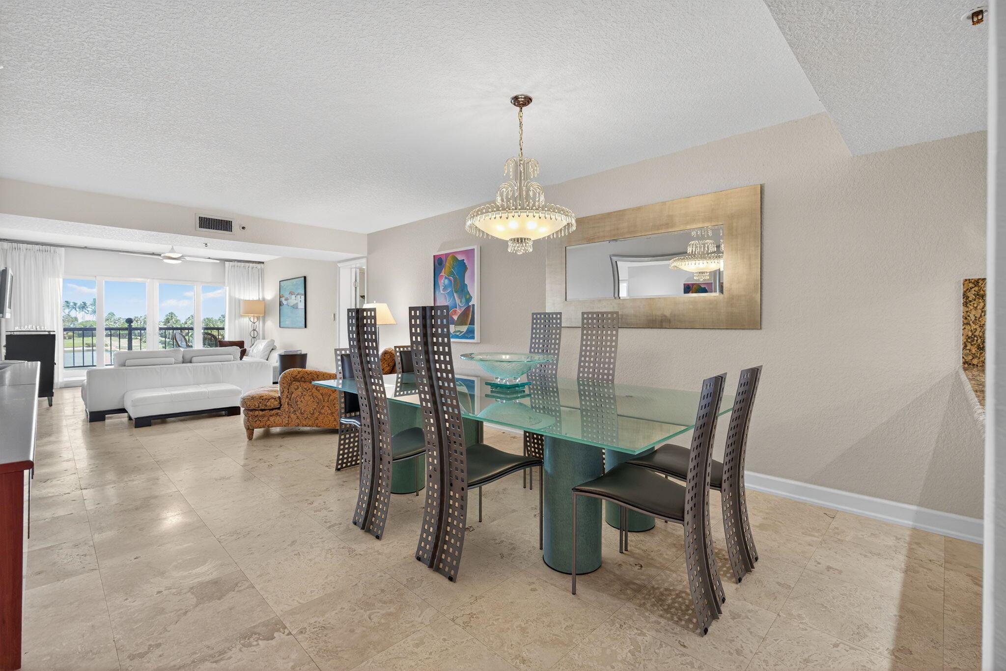 401 Ocean Blfs Blvd #205 Jupiter, FL 33477