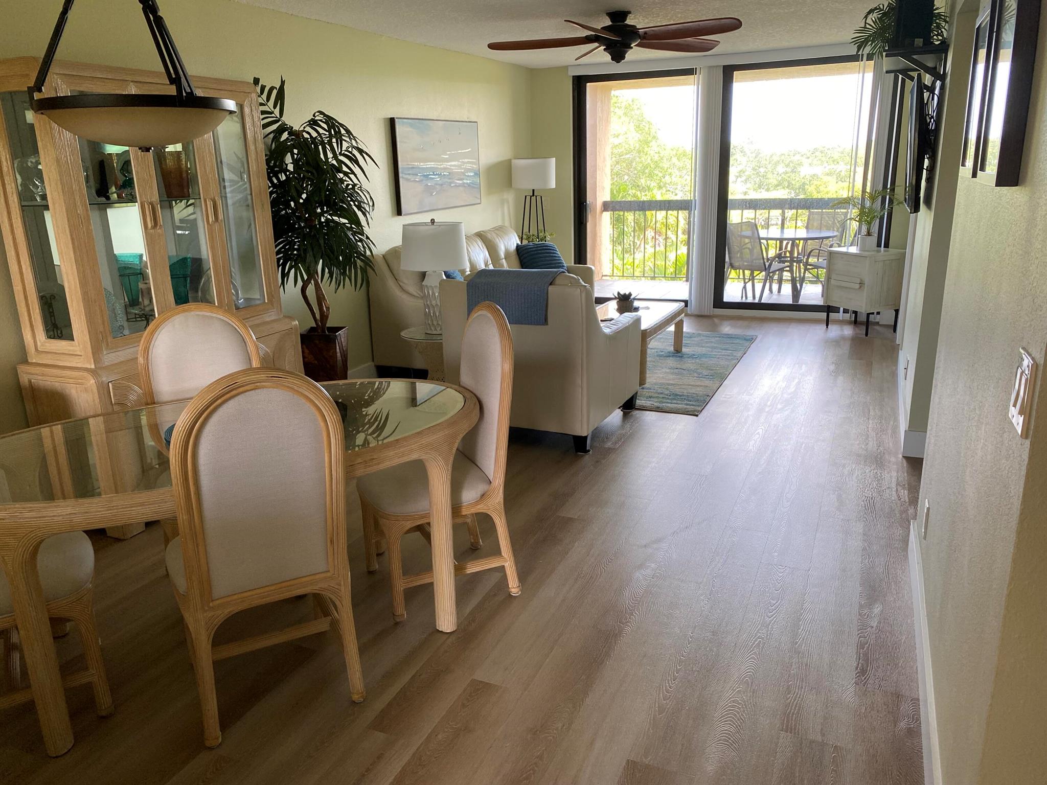 600 Egret Cir #7401