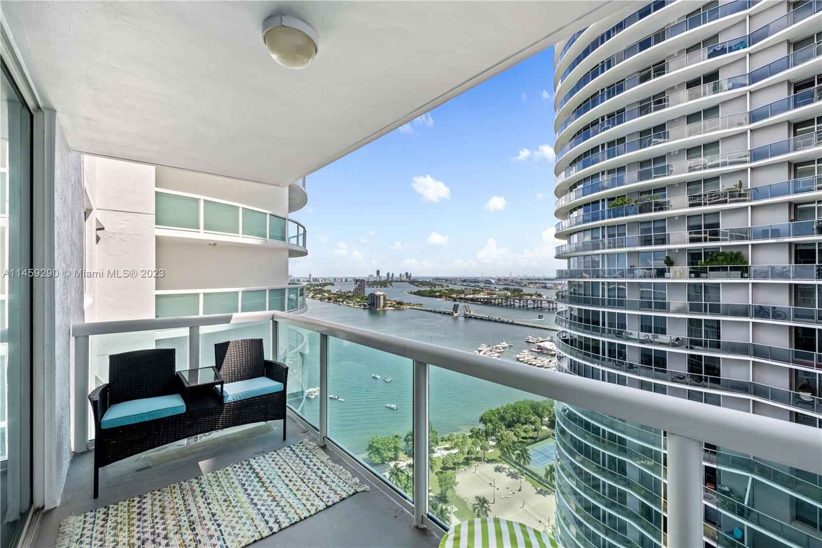 1800 N Bayshore Dr #3011