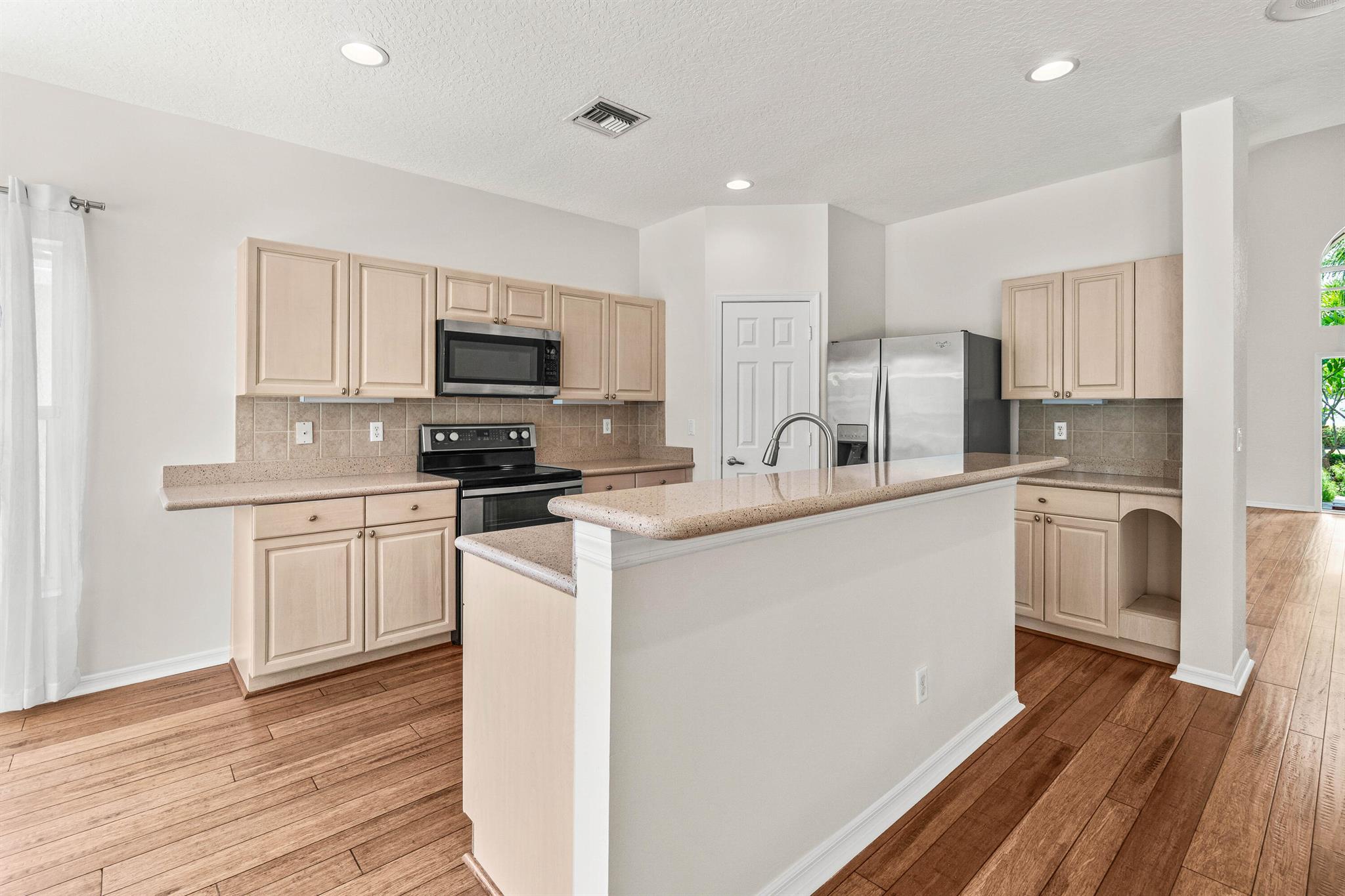 207 Pennock Trace Dr Jupiter, FL 33458