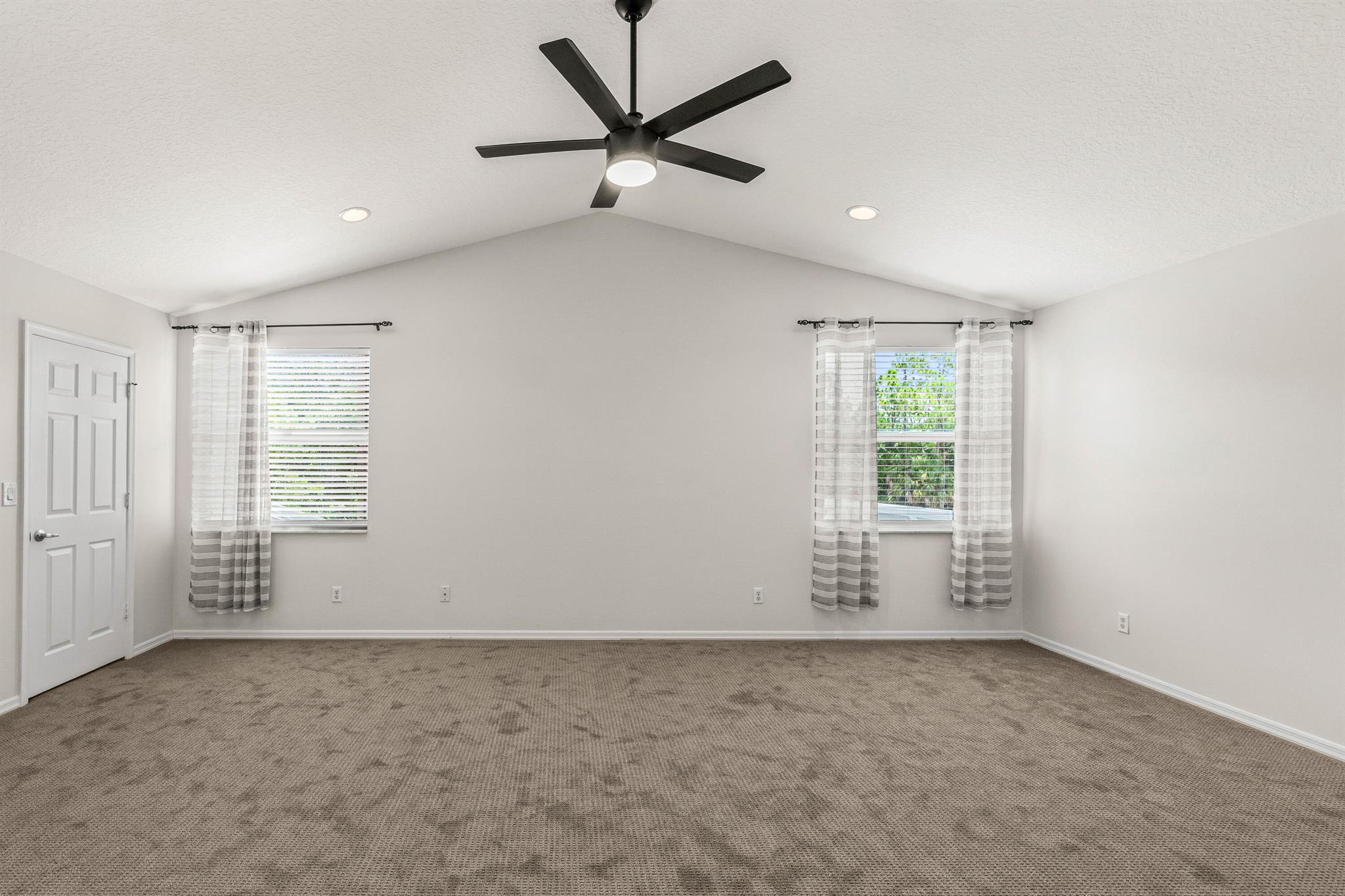 207 Pennock Trace Dr Jupiter, FL 33458