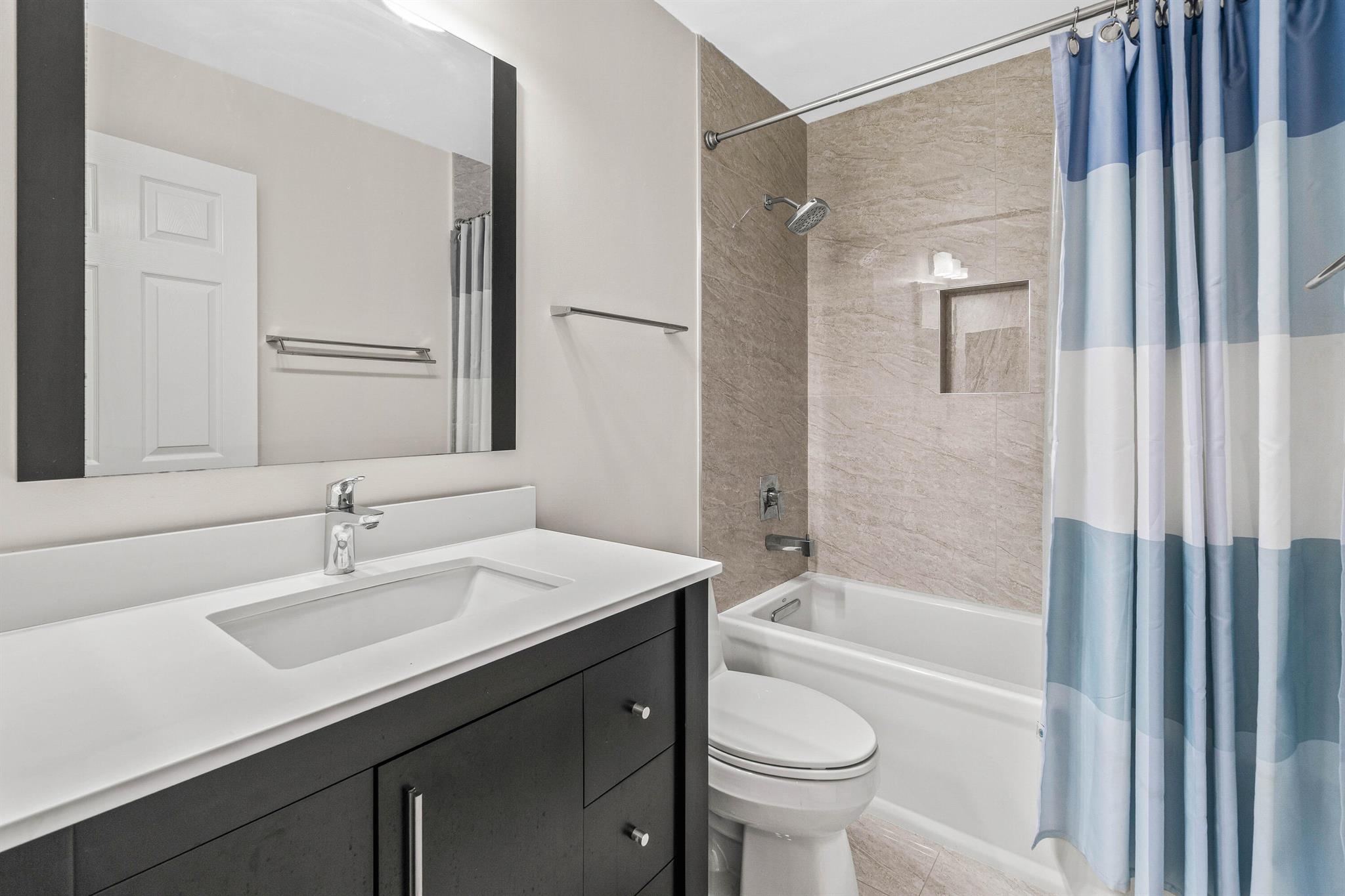 207 Pennock Trace Dr Jupiter, FL 33458