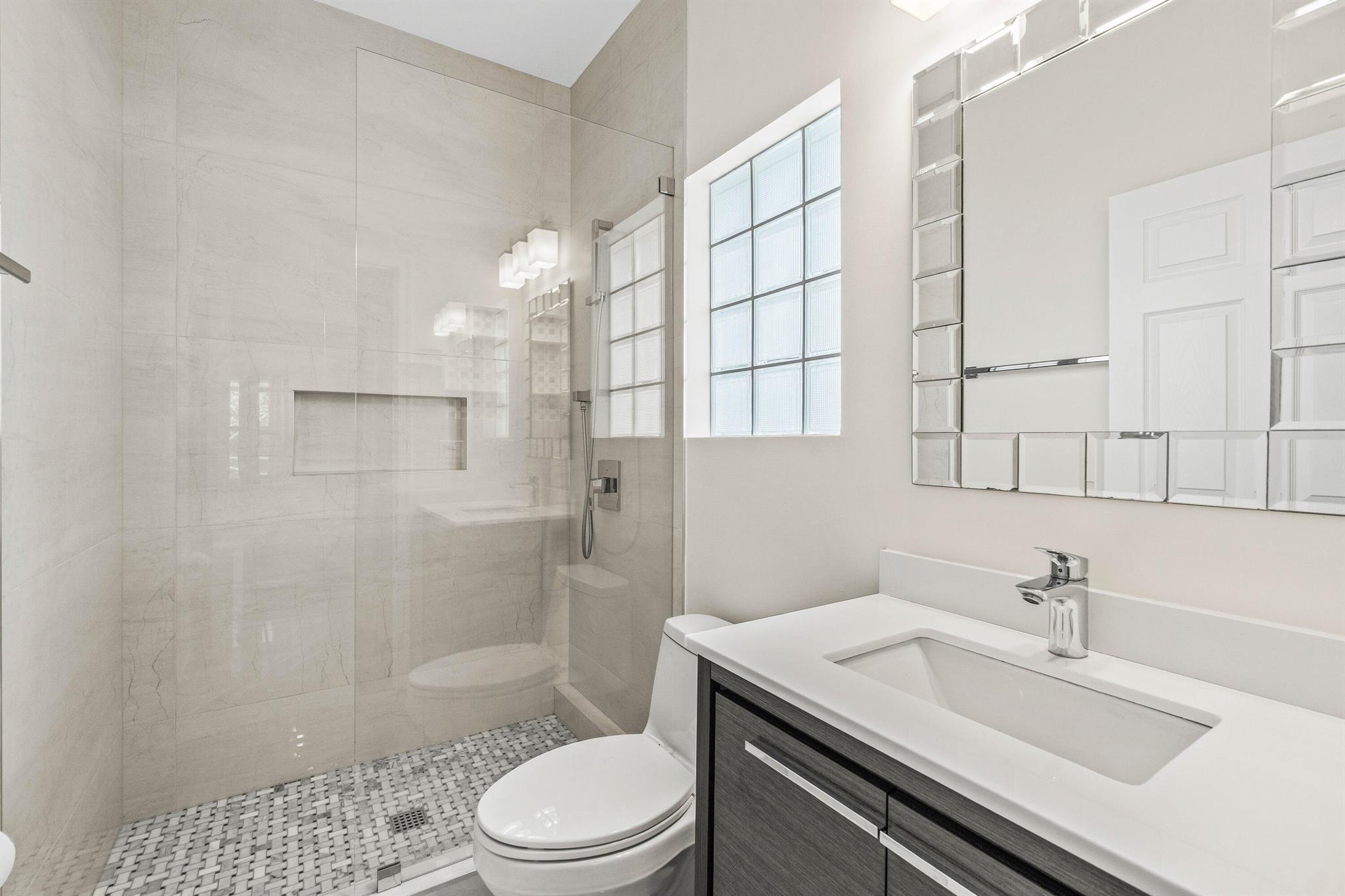 207 Pennock Trace Dr Jupiter, FL 33458