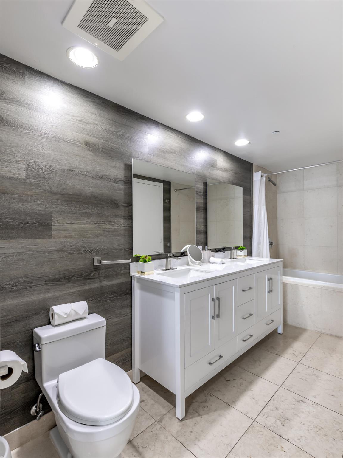 image Icon Brickell16