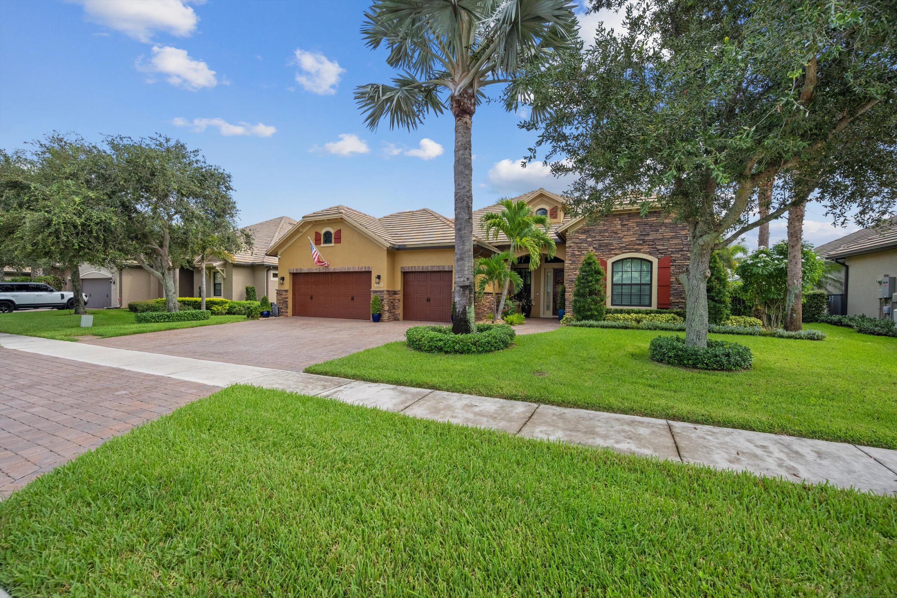 3399 Siena Cir