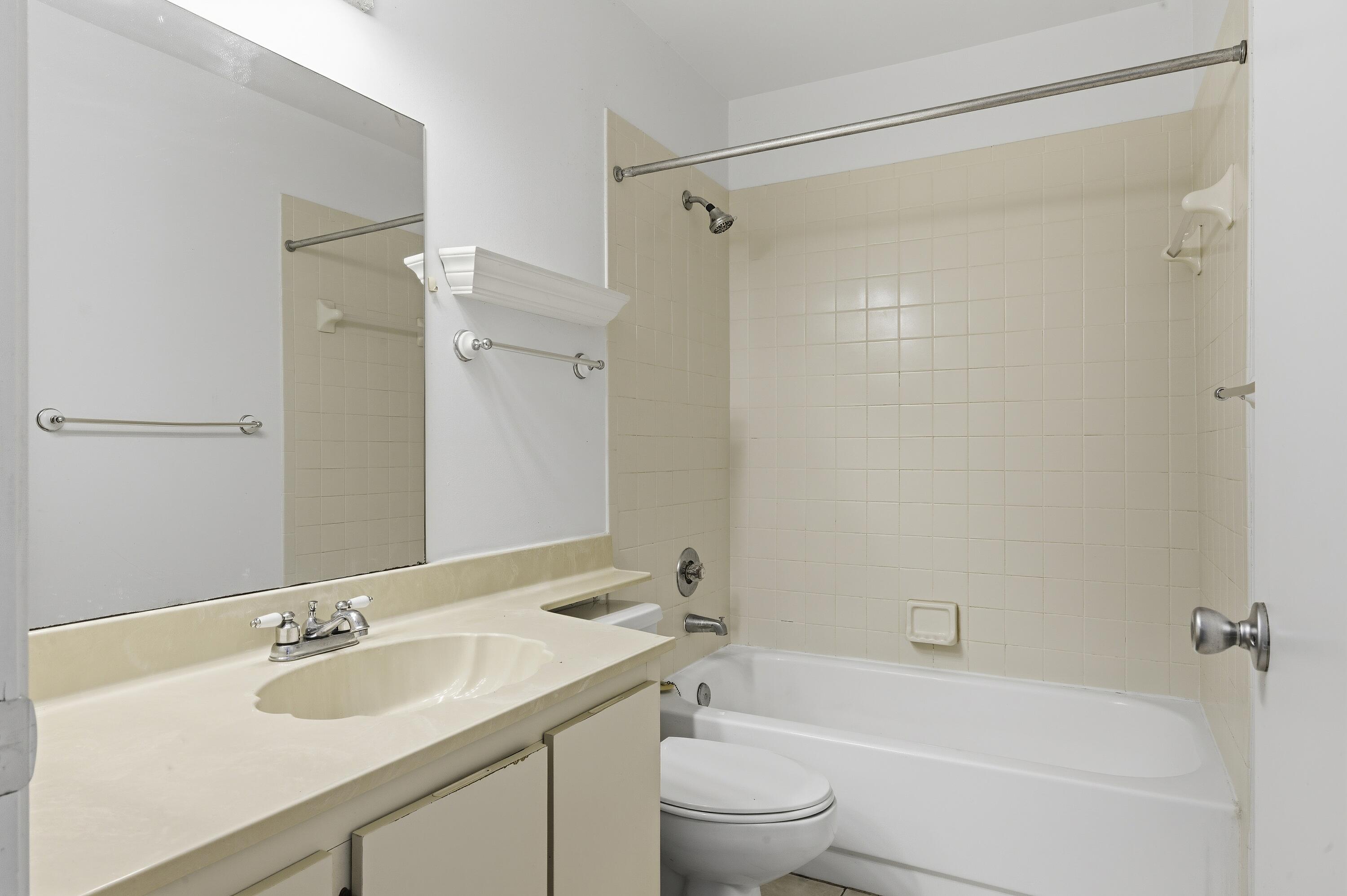 6375 Riverwalk Ln #4 Jupiter, FL 33458