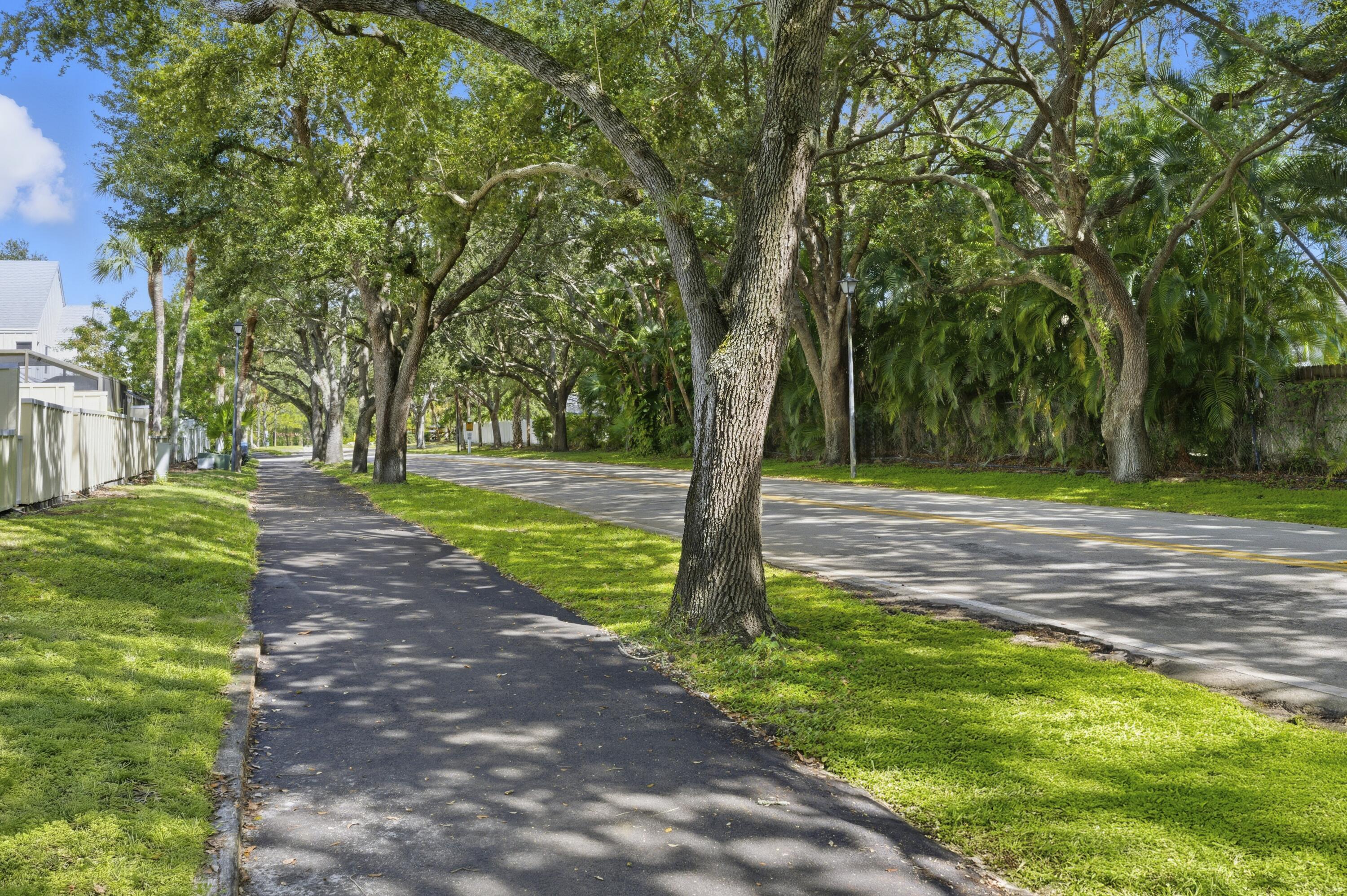 6375 Riverwalk Ln #4 Jupiter, FL 33458