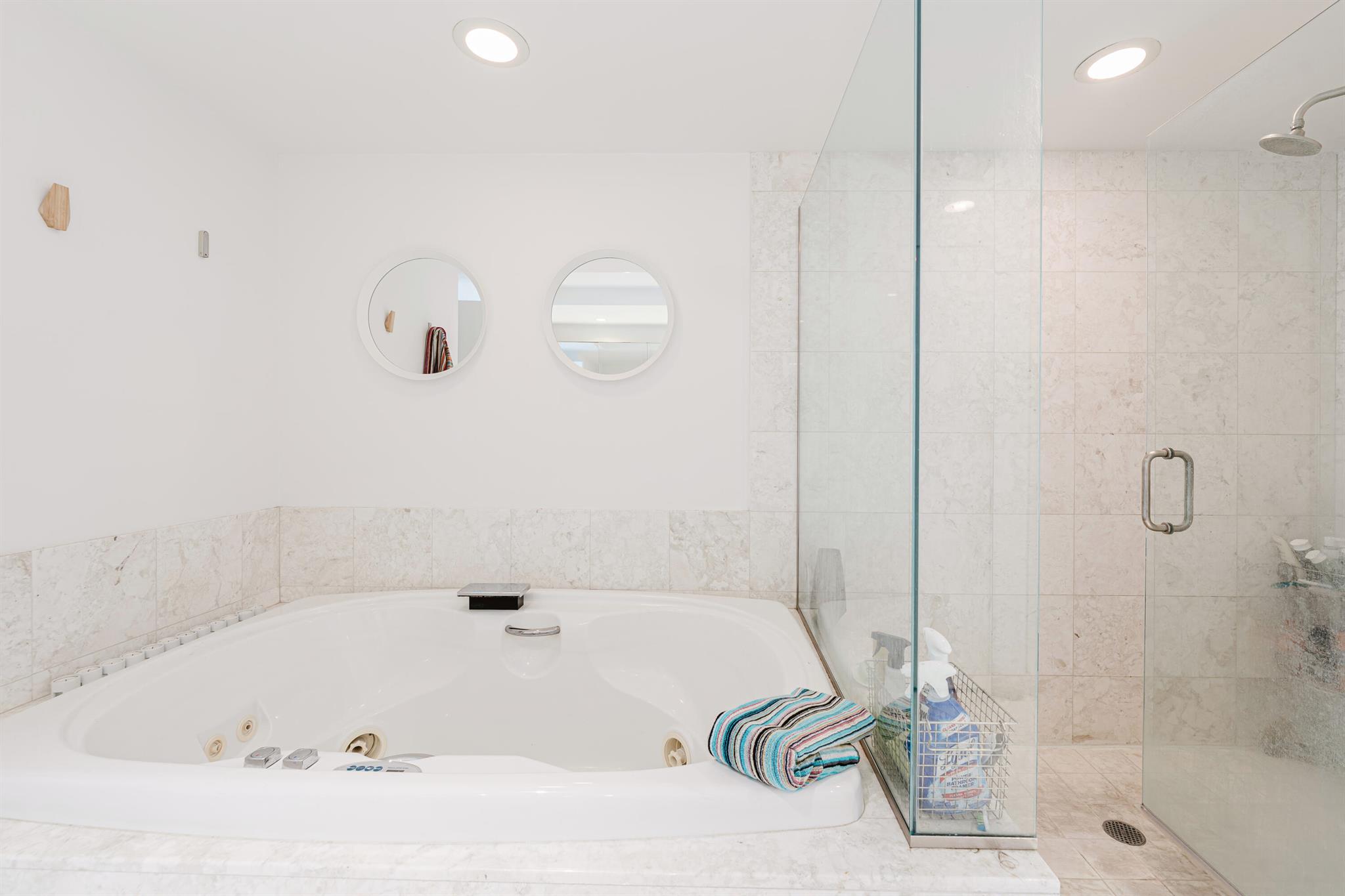 image Jade Residences At Bricke9