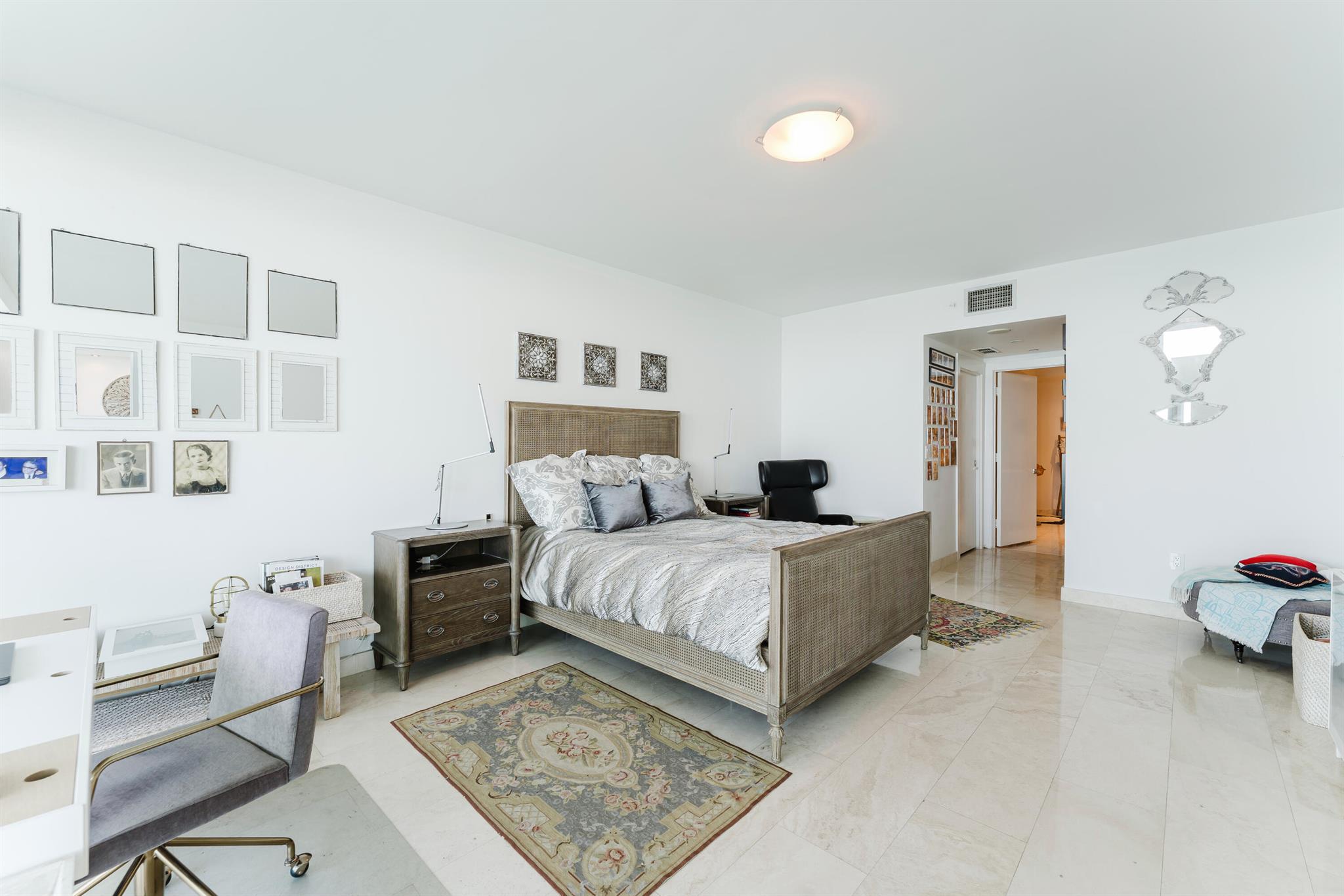 image Jade Residences At Bricke15