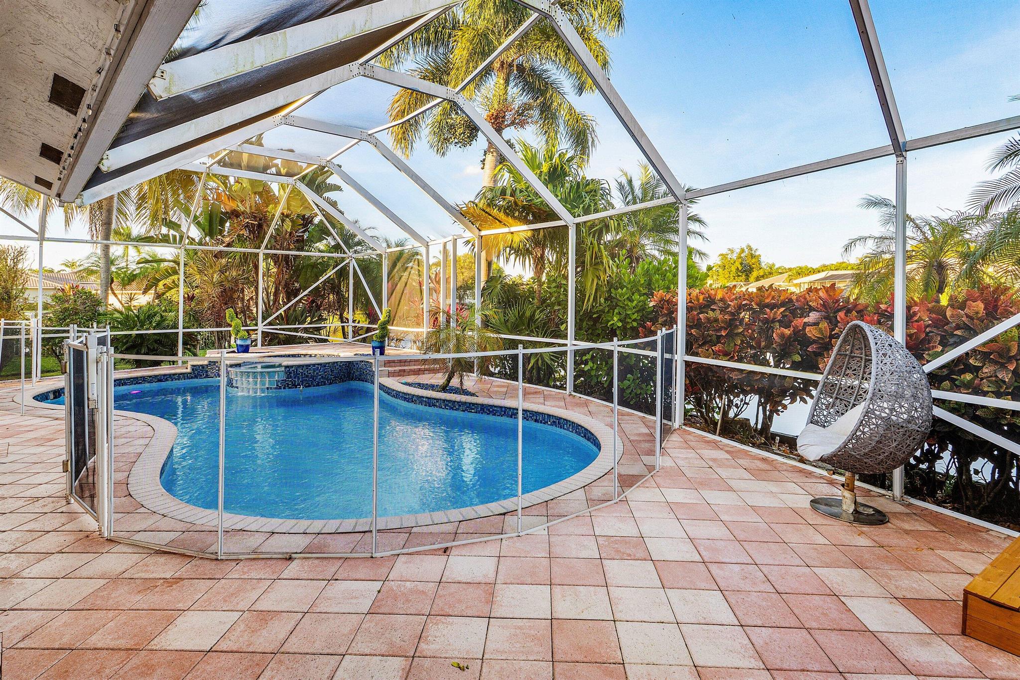 7056 NW 67th Ter Parkland, FL 33067