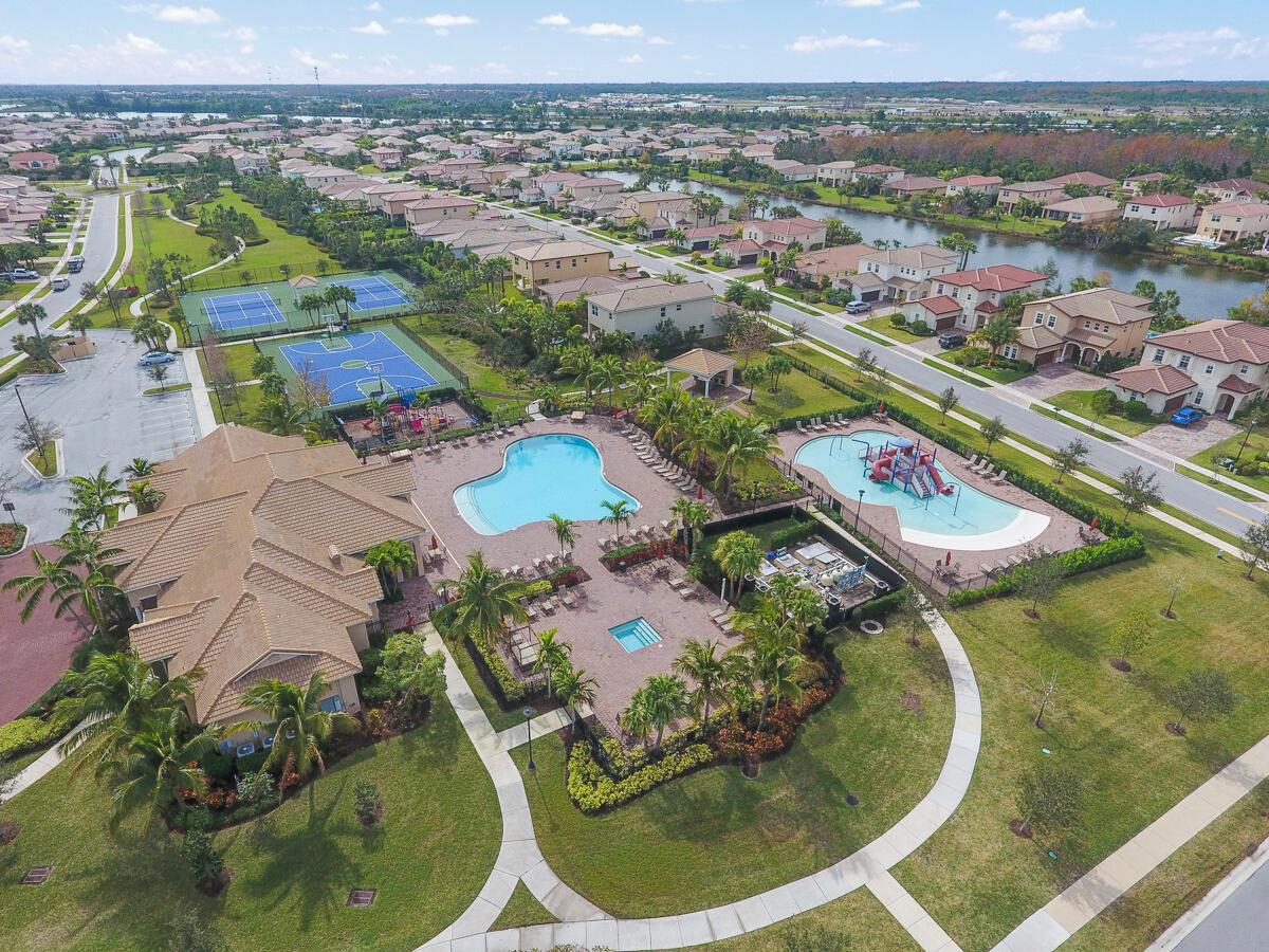 193 Porgee Rock Pl Jupiter, FL 33458