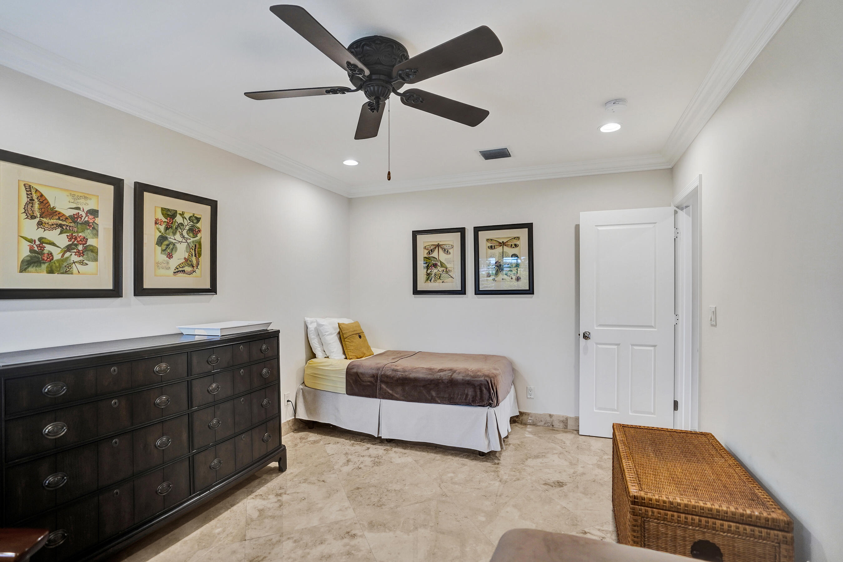 1431 S Ocean #17 Pompano Beach, FL 33062