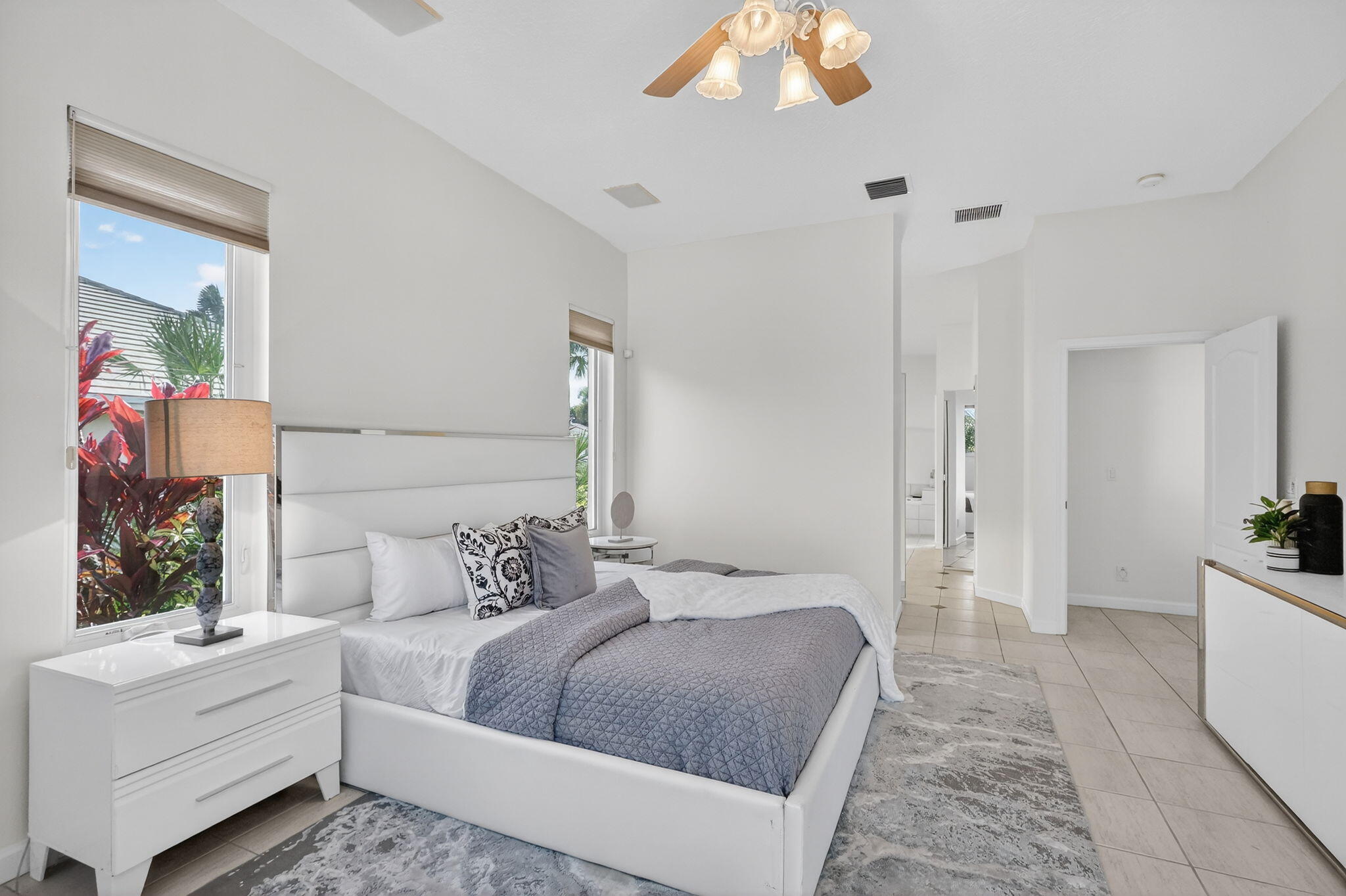 18981 SE Outrigger Jupiter, FL 33458