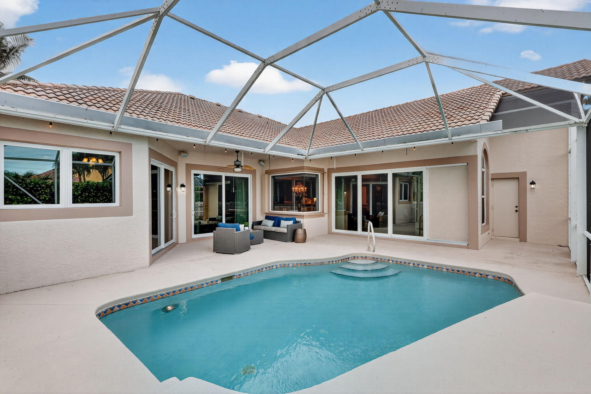 18981 SE Outrigger Jupiter, FL 33458