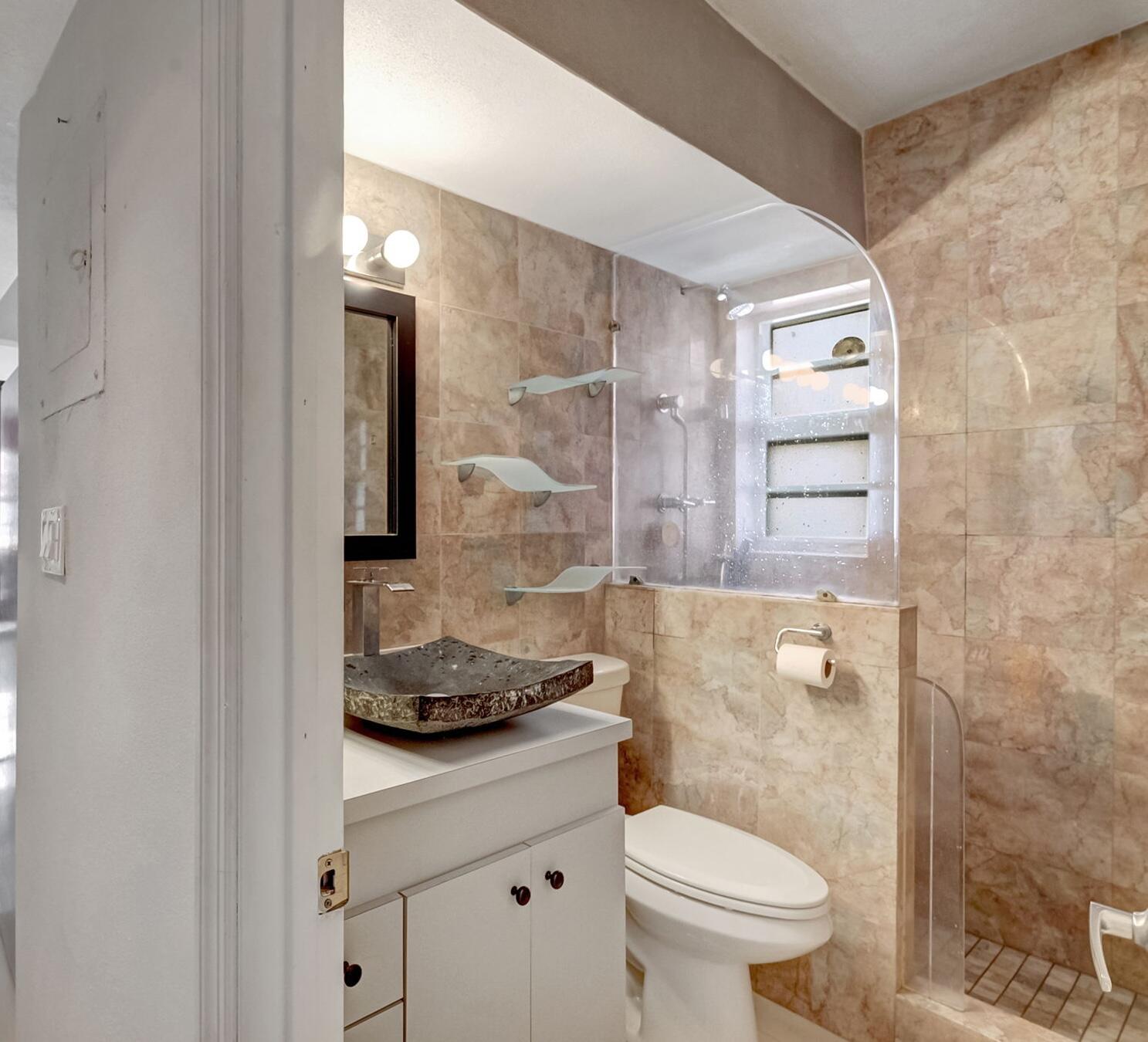 900 Euclid #8 Miami Beach, FL 33139