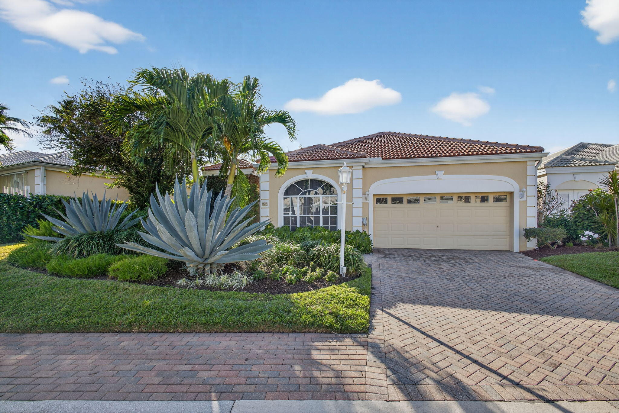 203 Coral Cay
