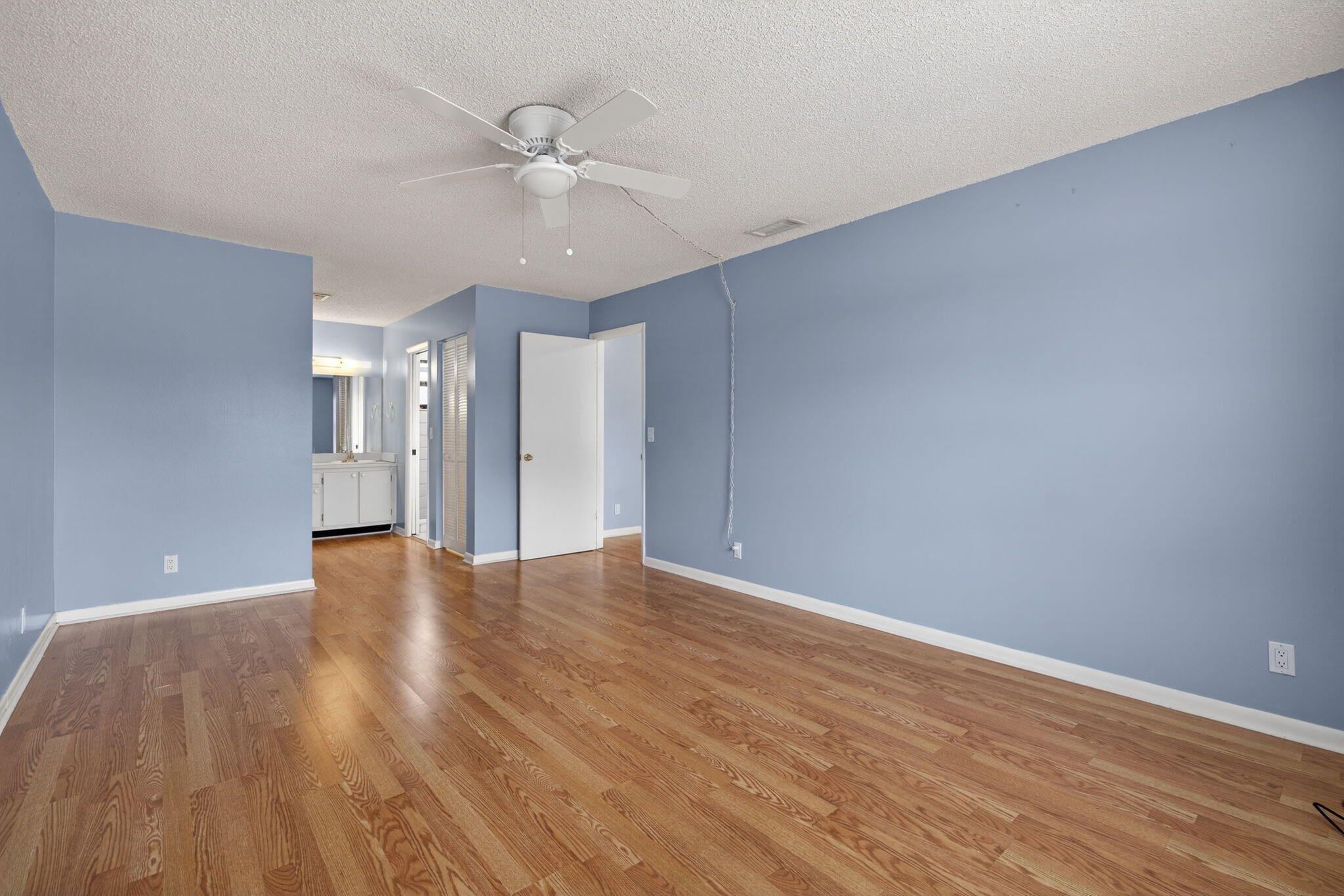 707 Stonewood #19c Jupiter, FL 33458