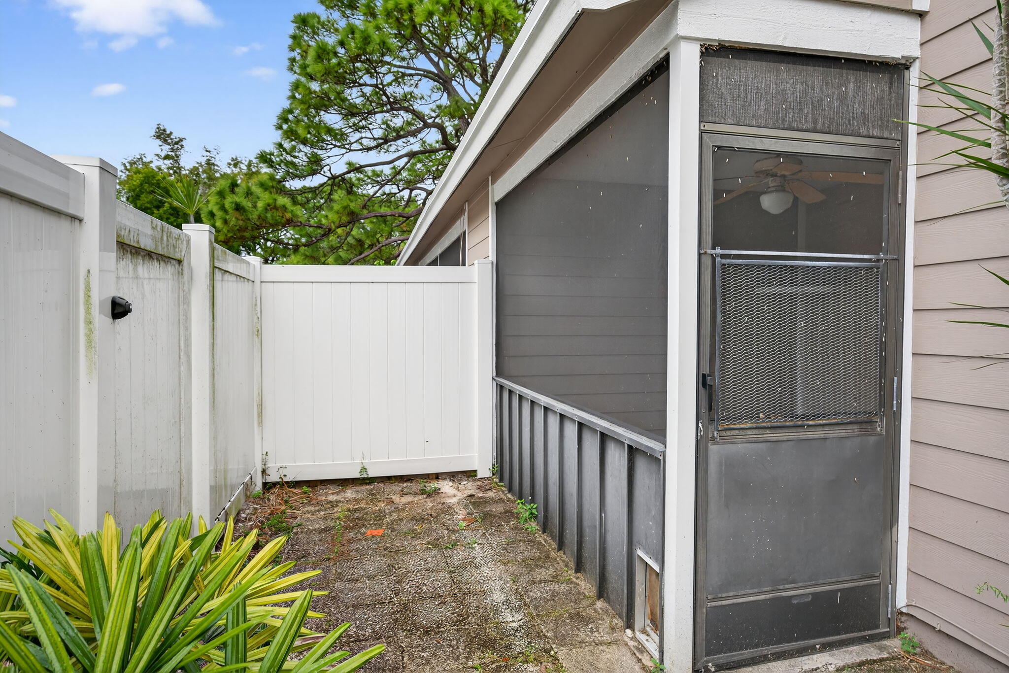 707 Stonewood #19c Jupiter, FL 33458