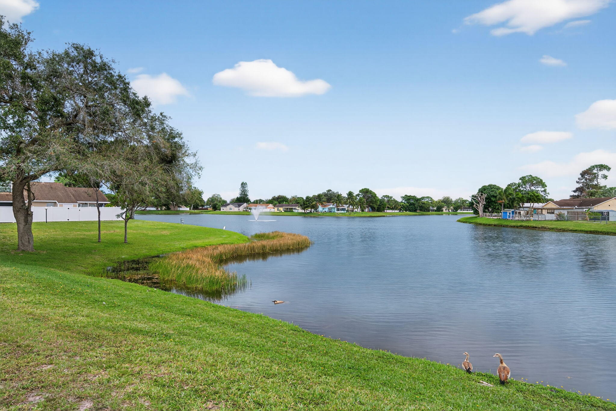 707 Stonewood #19c Jupiter, FL 33458