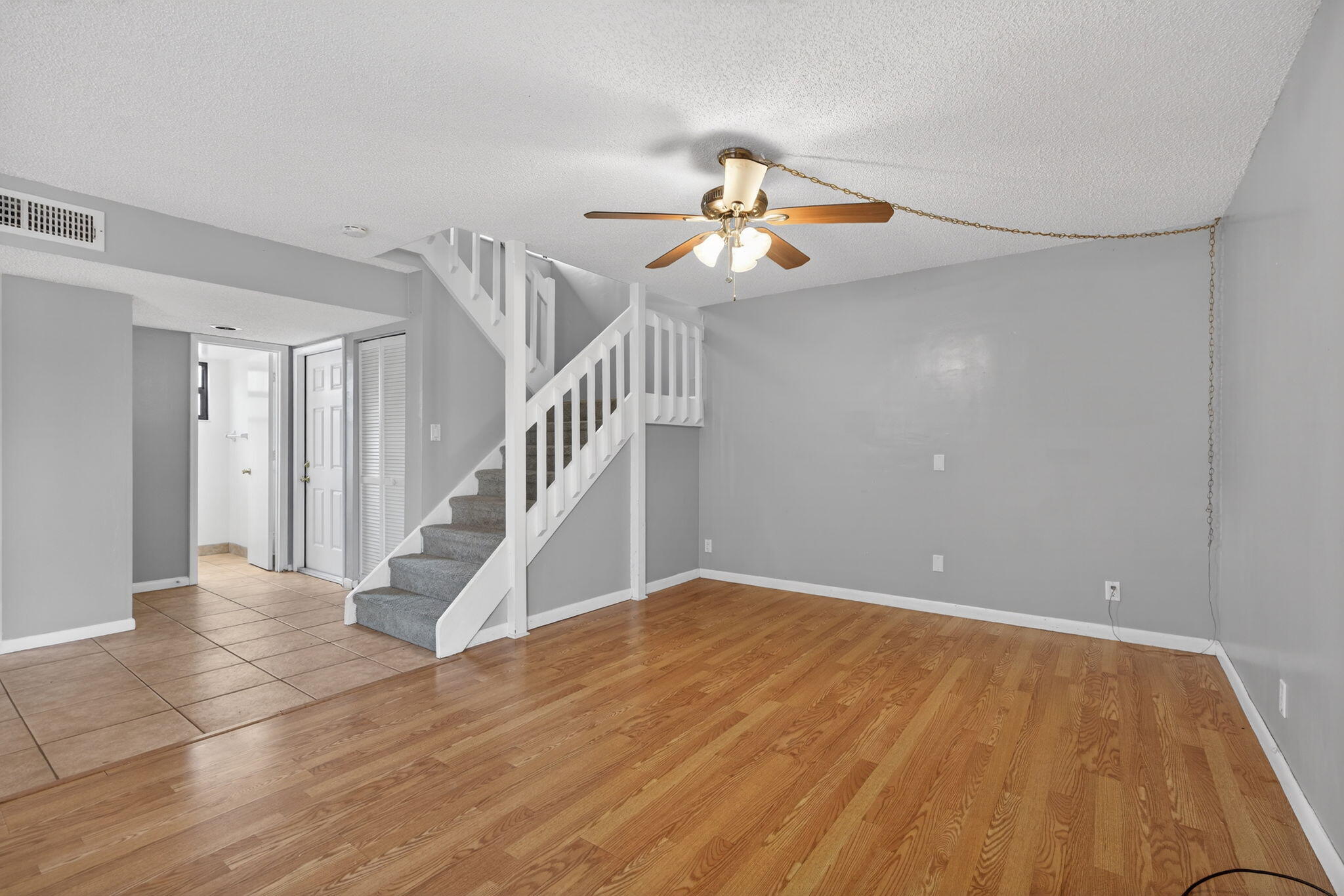 707 Stonewood #19c Jupiter, FL 33458