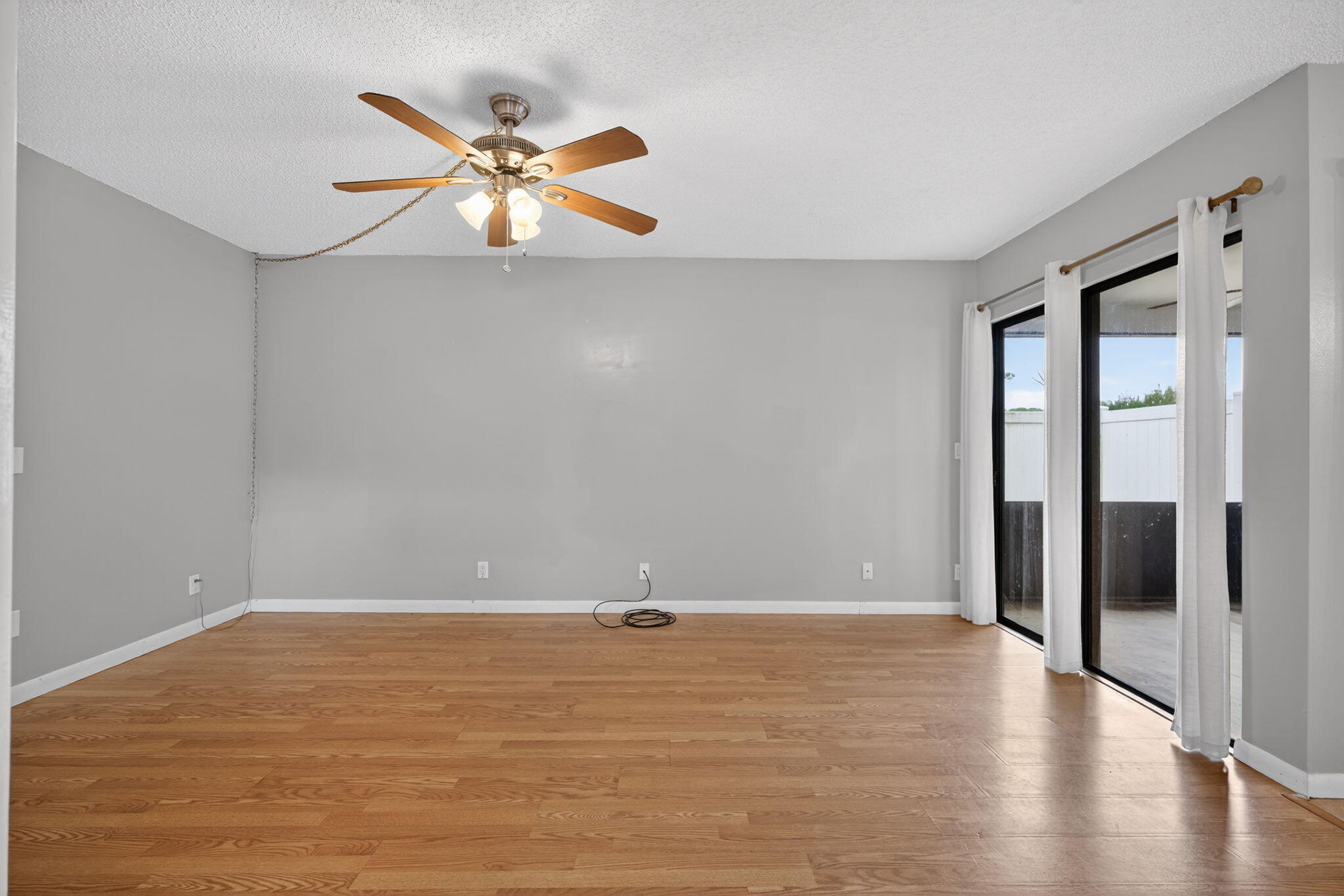 707 Stonewood #19c Jupiter, FL 33458