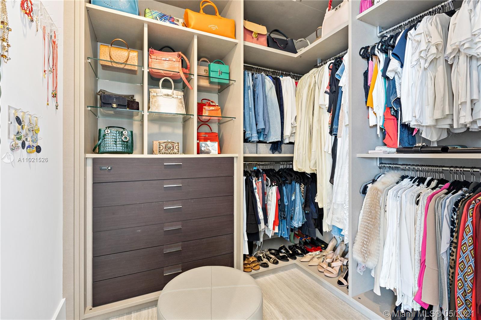 2675 S Bayshore Dr #1103S Miami, FL 33133