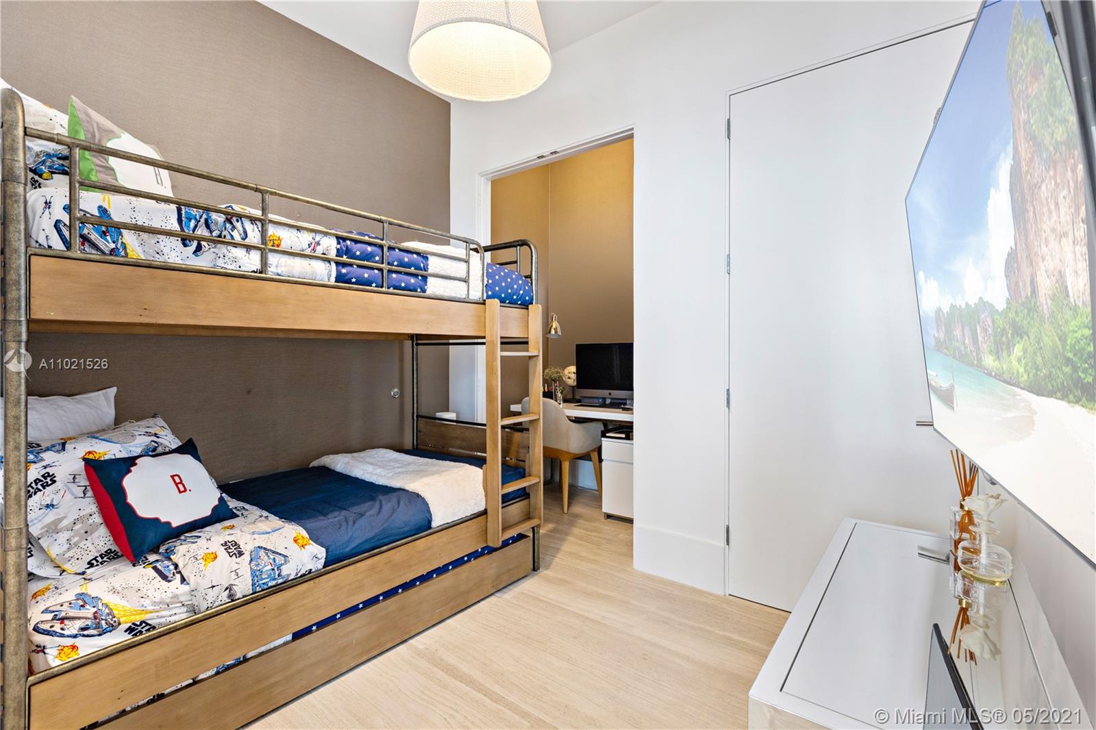 2675 S Bayshore Dr #1103S Miami, FL 33133