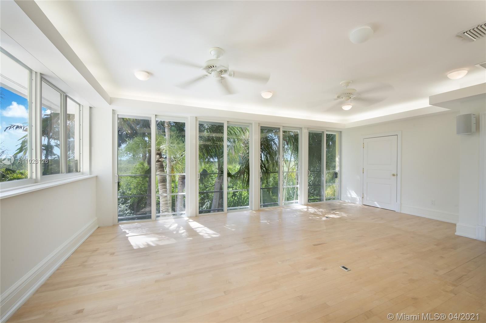 11098 Marin St Coral Gables, FL 33156