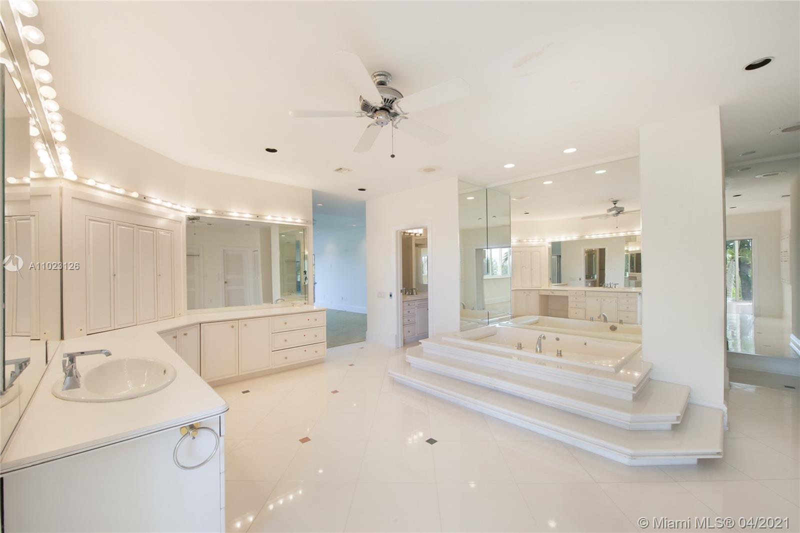 11098 Marin St Coral Gables, FL 33156