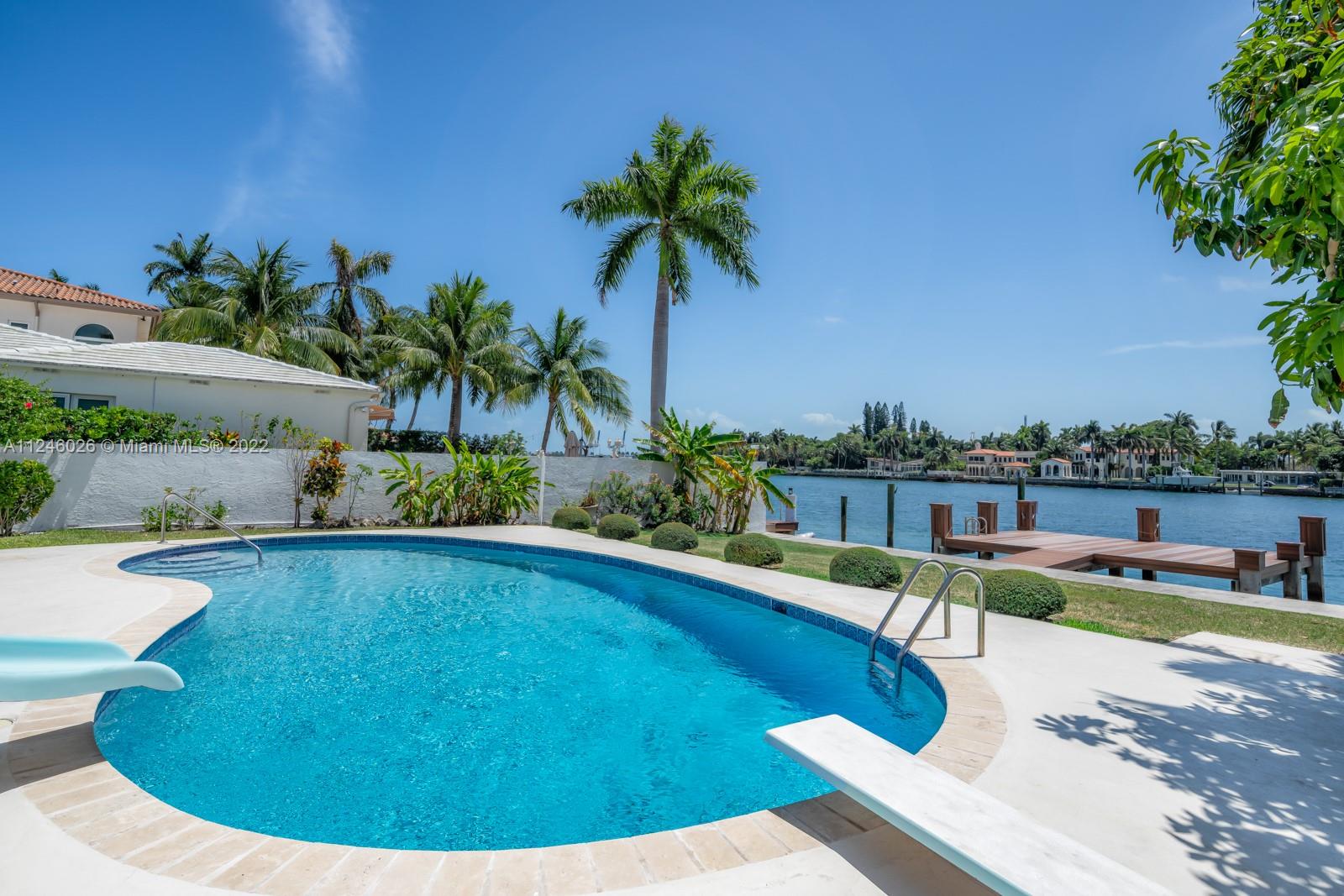 80 S Hibiscus Dr