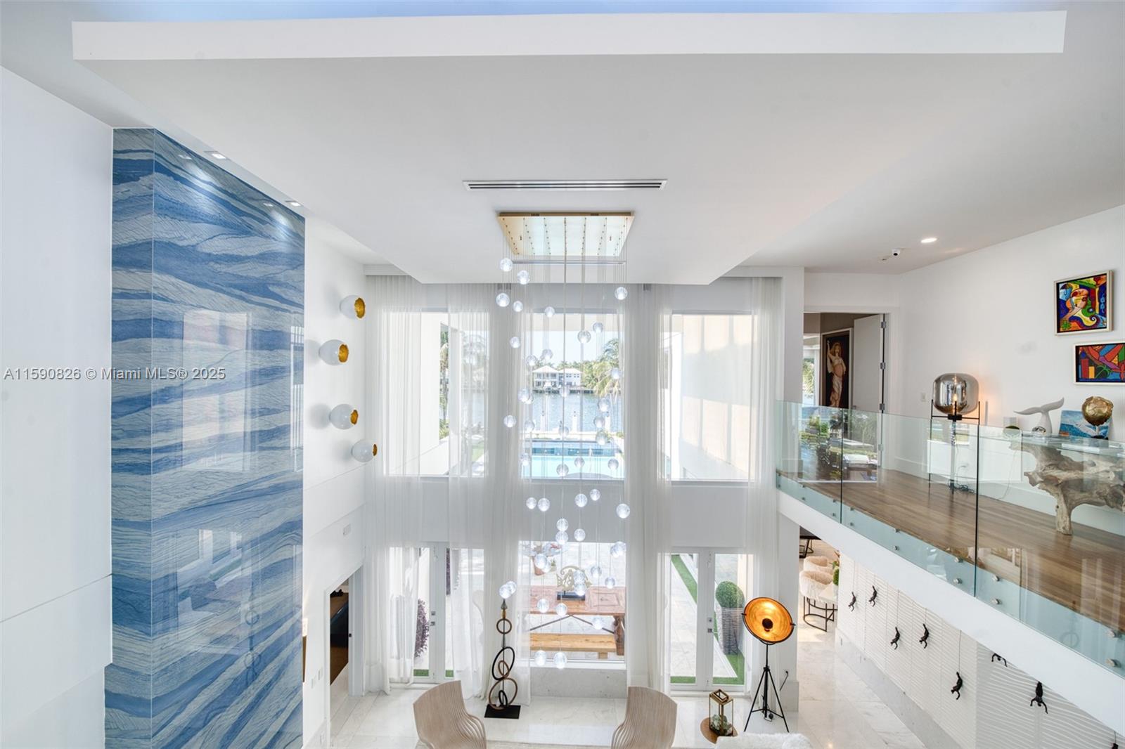 934 S Southlake Dr Hollywood, FL 33019