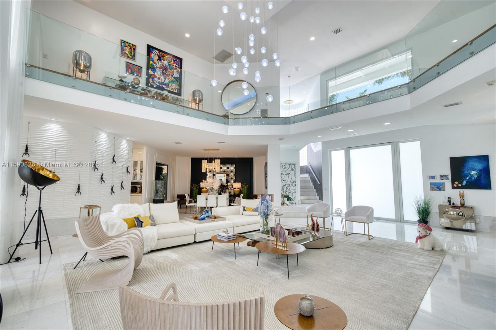 934 S Southlake Dr Hollywood, FL 33019