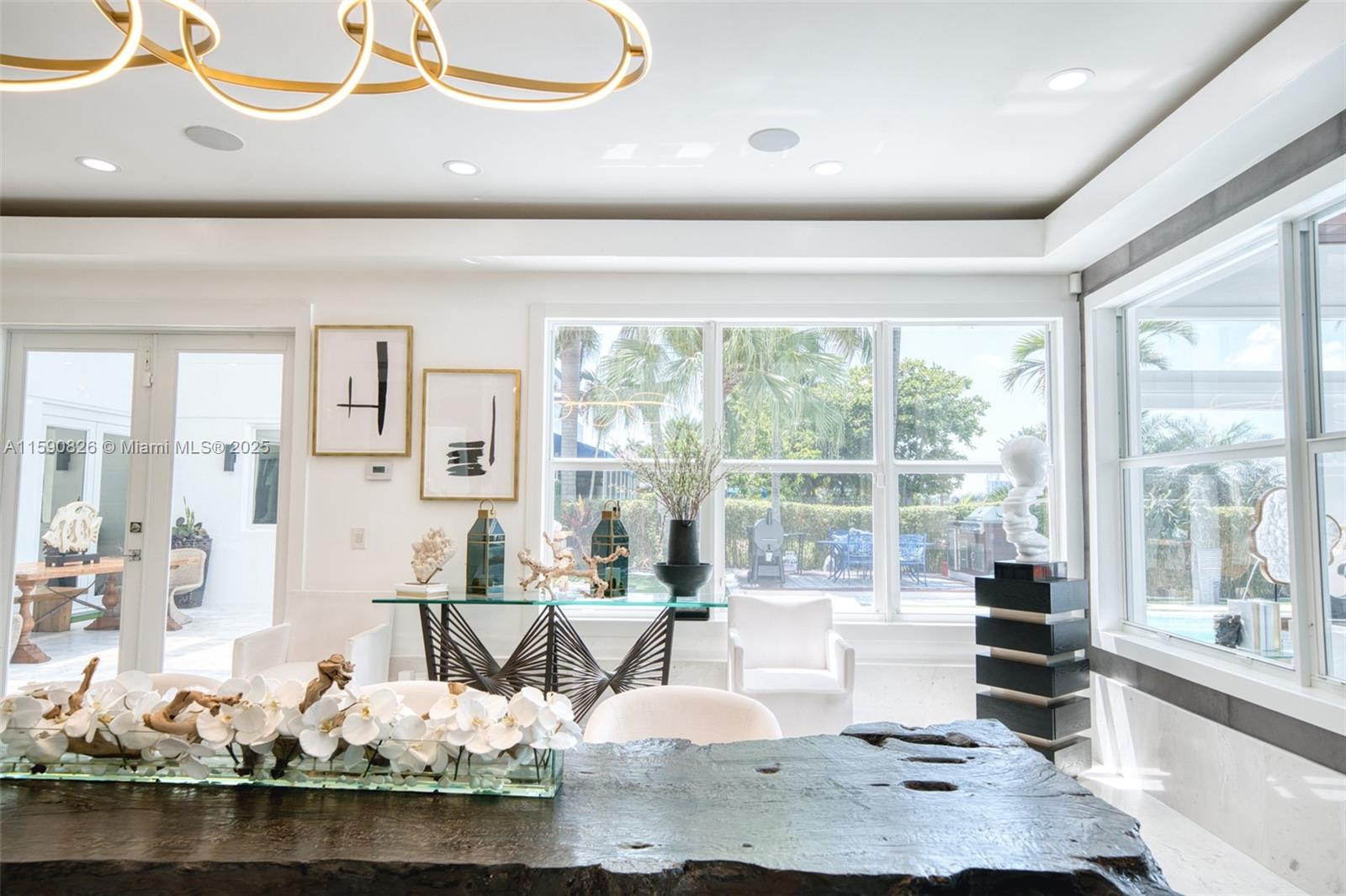 934 S Southlake Dr Hollywood, FL 33019