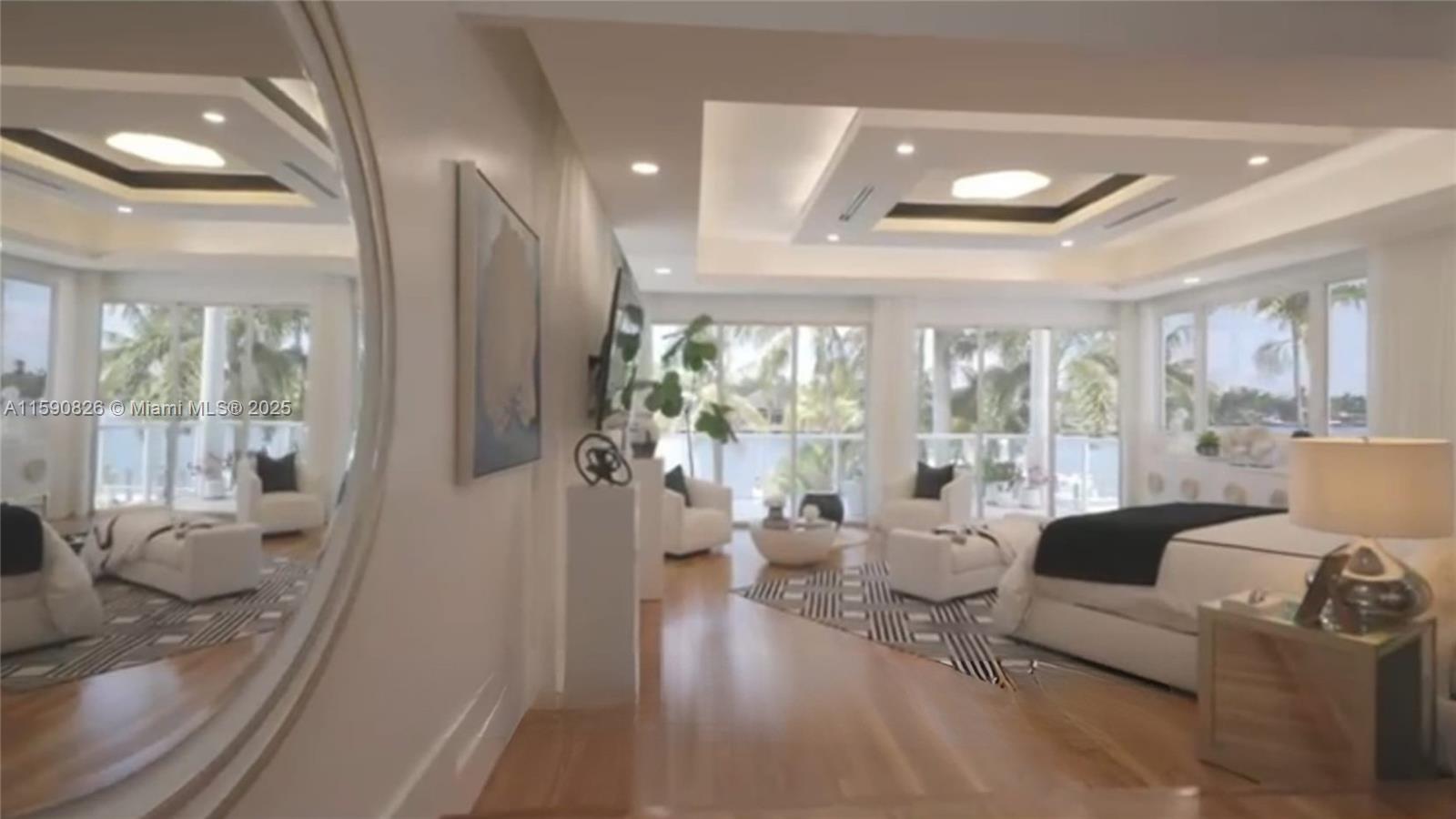 934 S Southlake Dr Hollywood, FL 33019