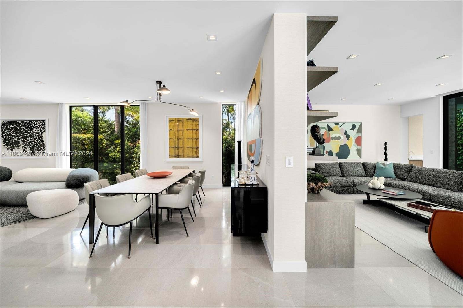 5327 N Bay Rd Miami Beach, FL 33140