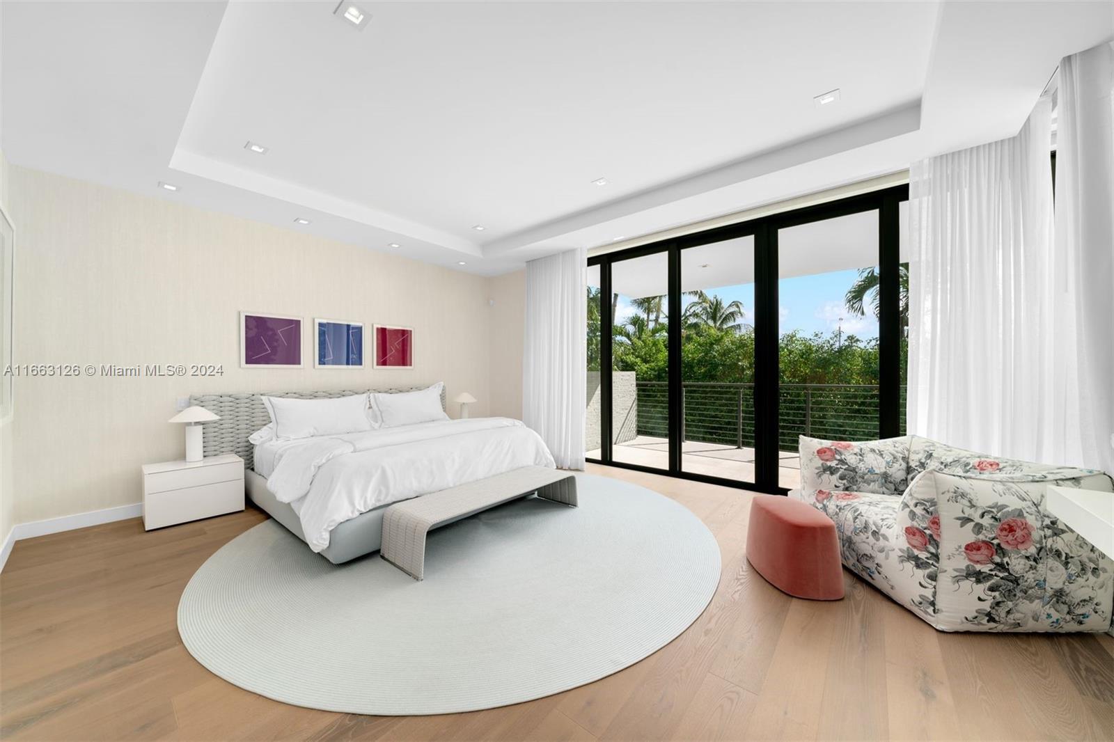 5327 N Bay Rd Miami Beach, FL 33140