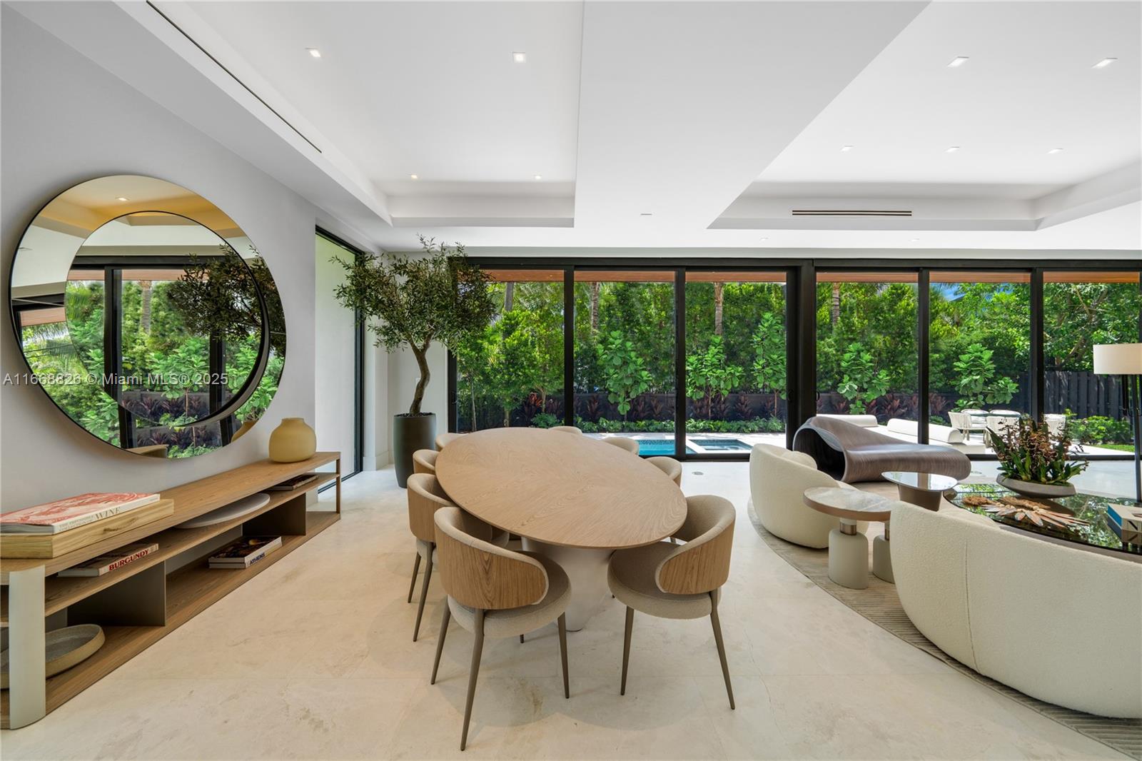 262 189th Ter Sunny Isles Beach, FL 33160