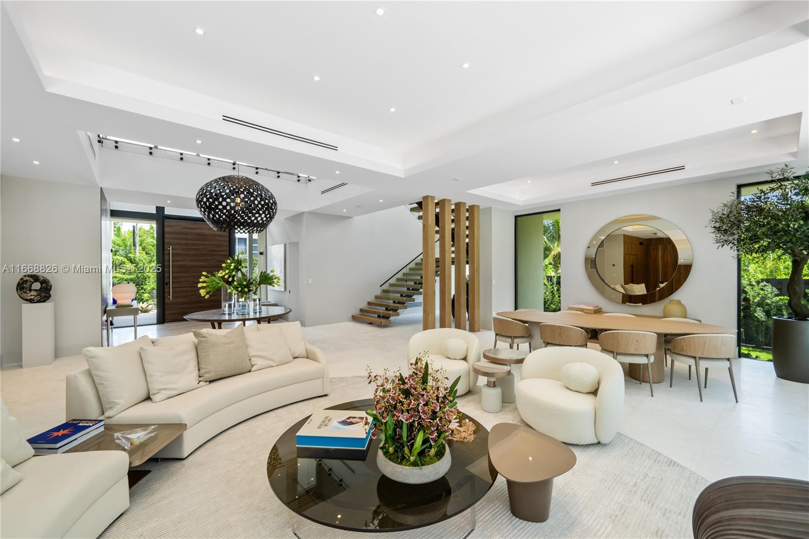 262 189th Ter Sunny Isles Beach, FL 33160