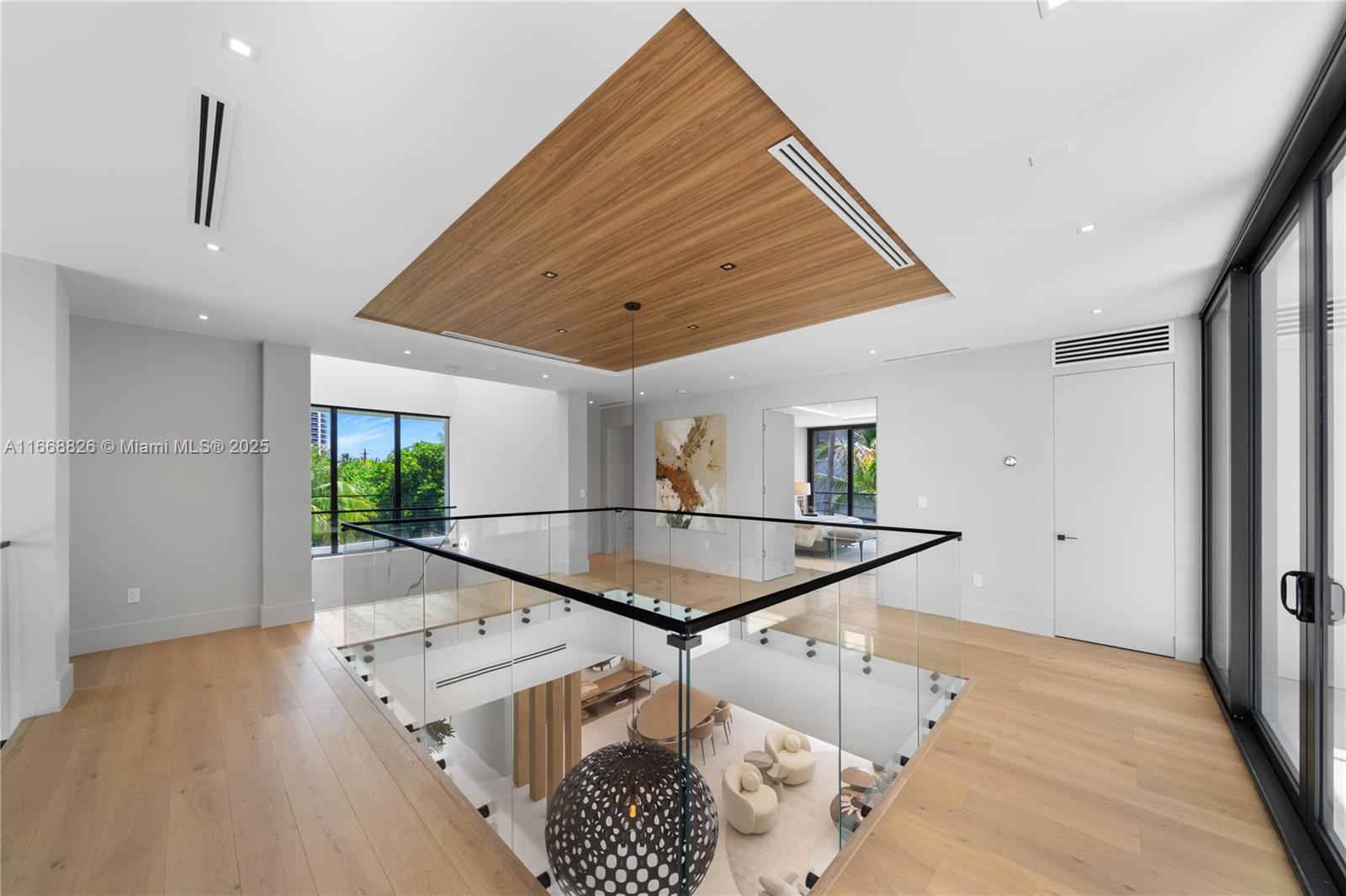 262 189th Ter Sunny Isles Beach, FL 33160