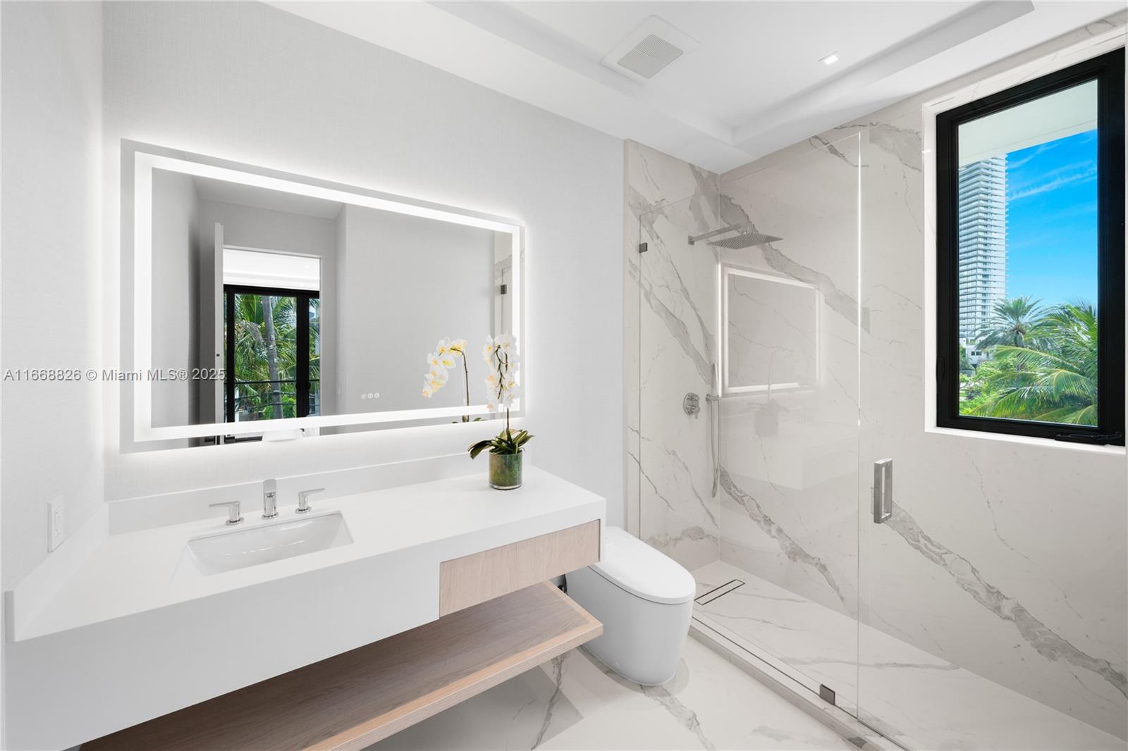 262 189th Ter Sunny Isles Beach, FL 33160