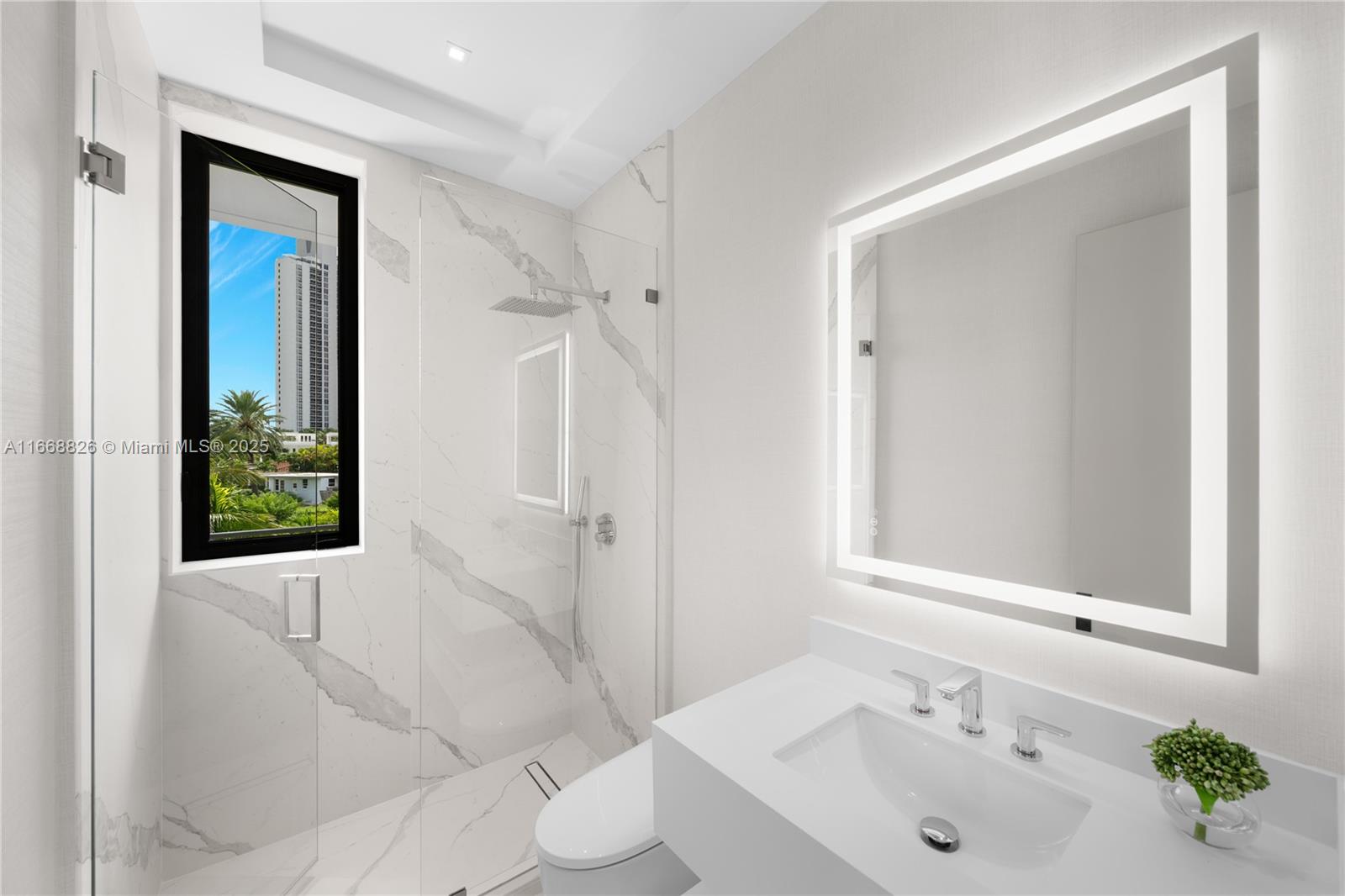 262 189th Ter Sunny Isles Beach, FL 33160