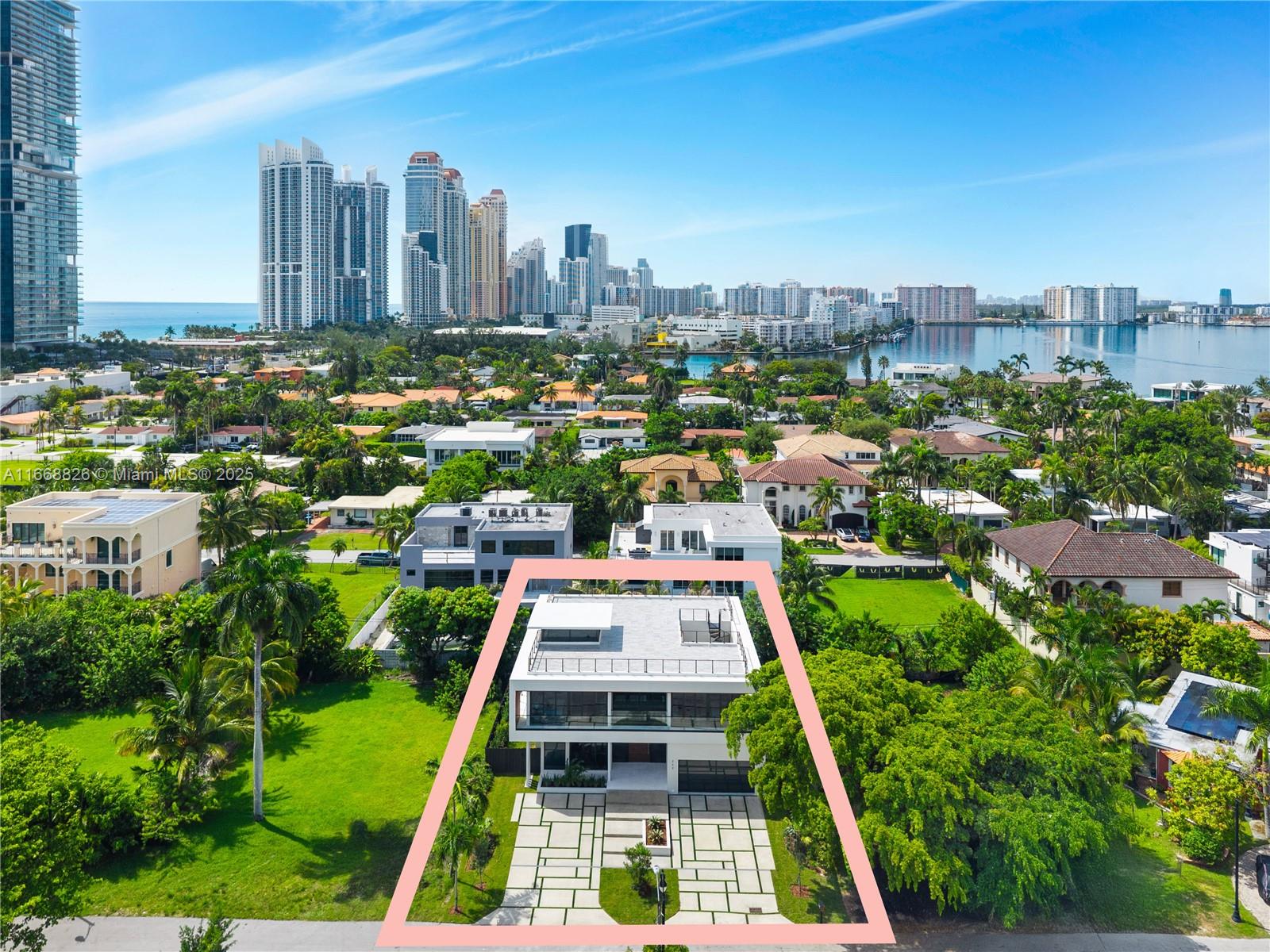 262 189th Ter Sunny Isles Beach, FL 33160