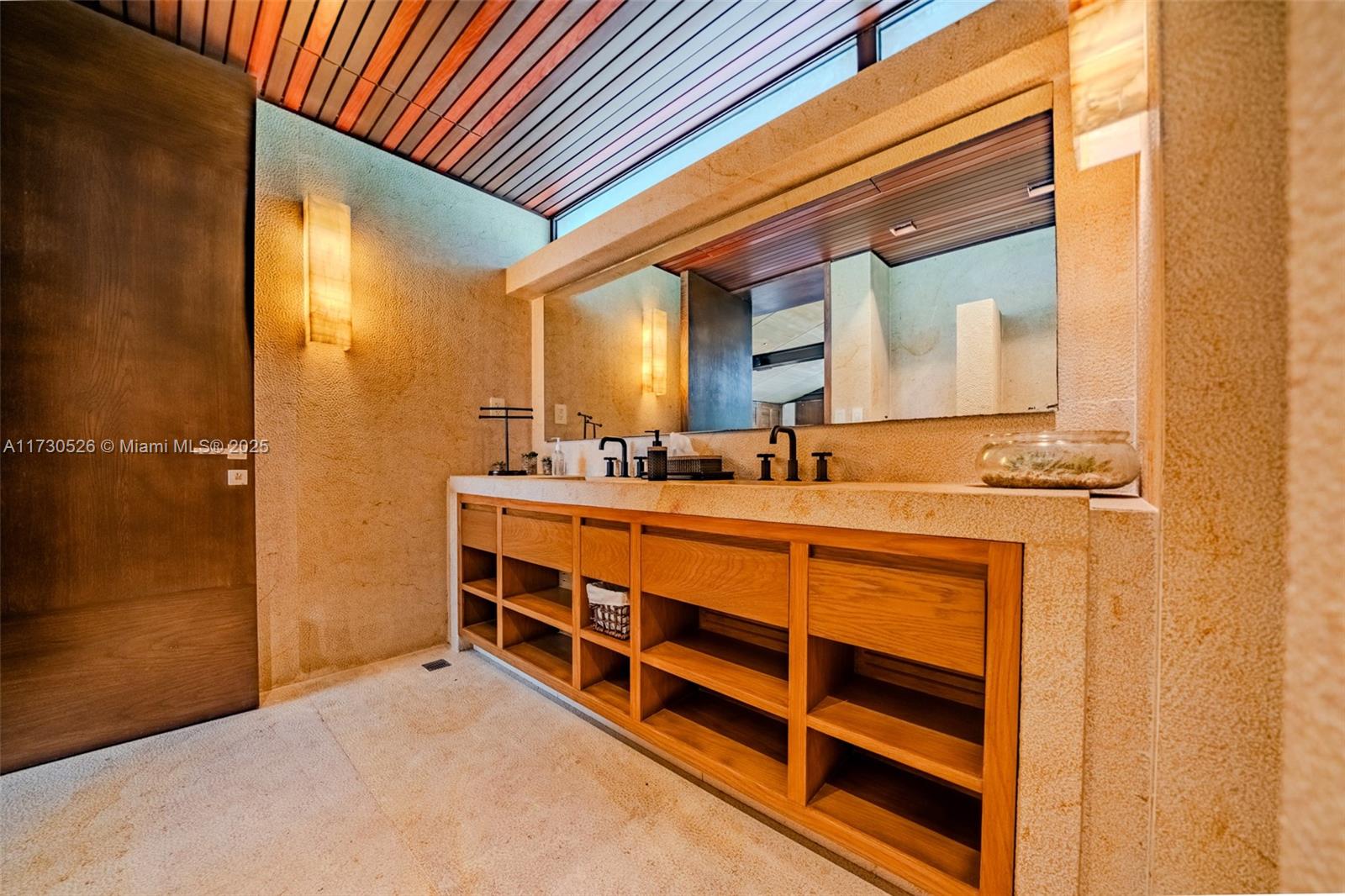 Undisclosed Address ,, OS, 0