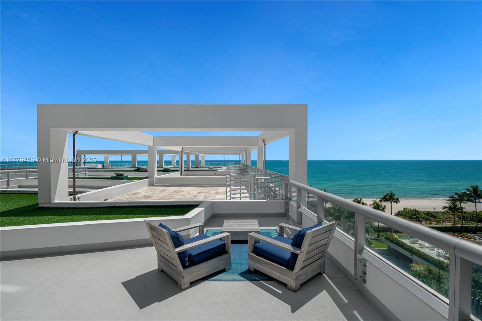 6799 Collins Ave #605