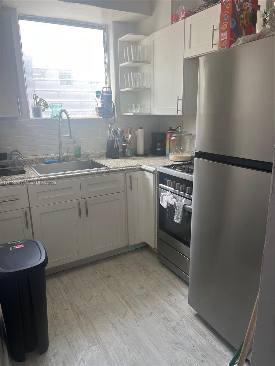 760 Jefferson Ave #8