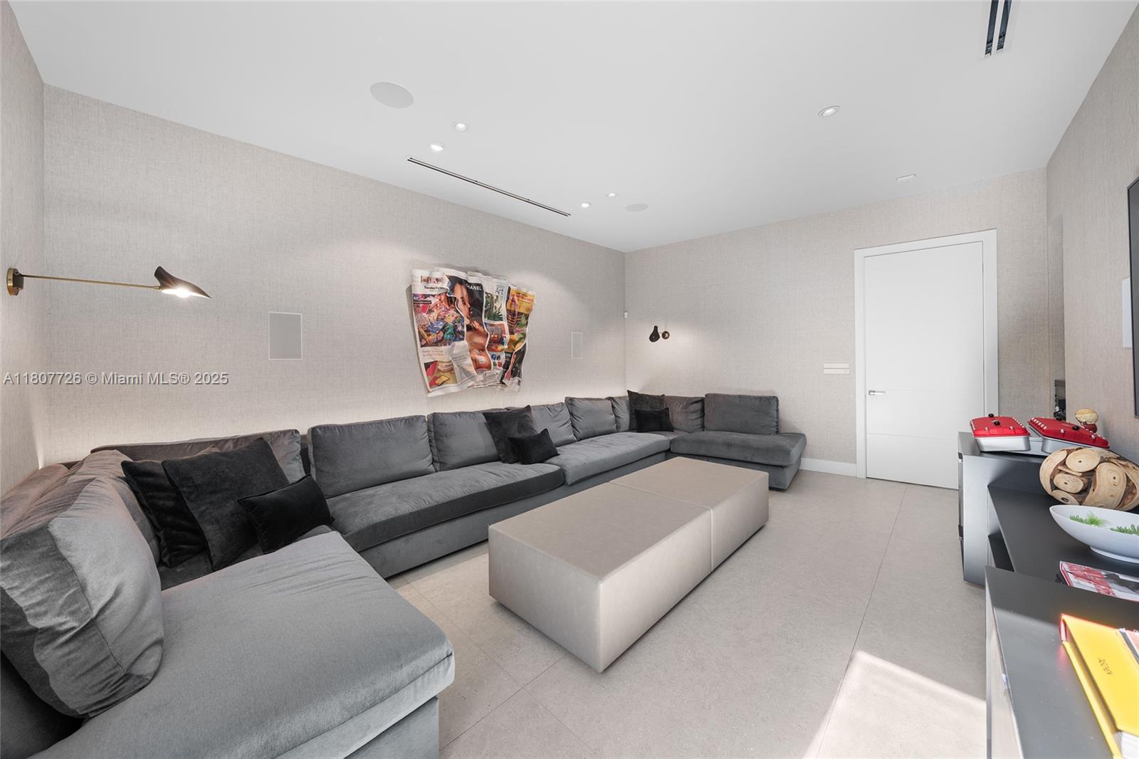 9450 SW 98th St Miami, FL 33176