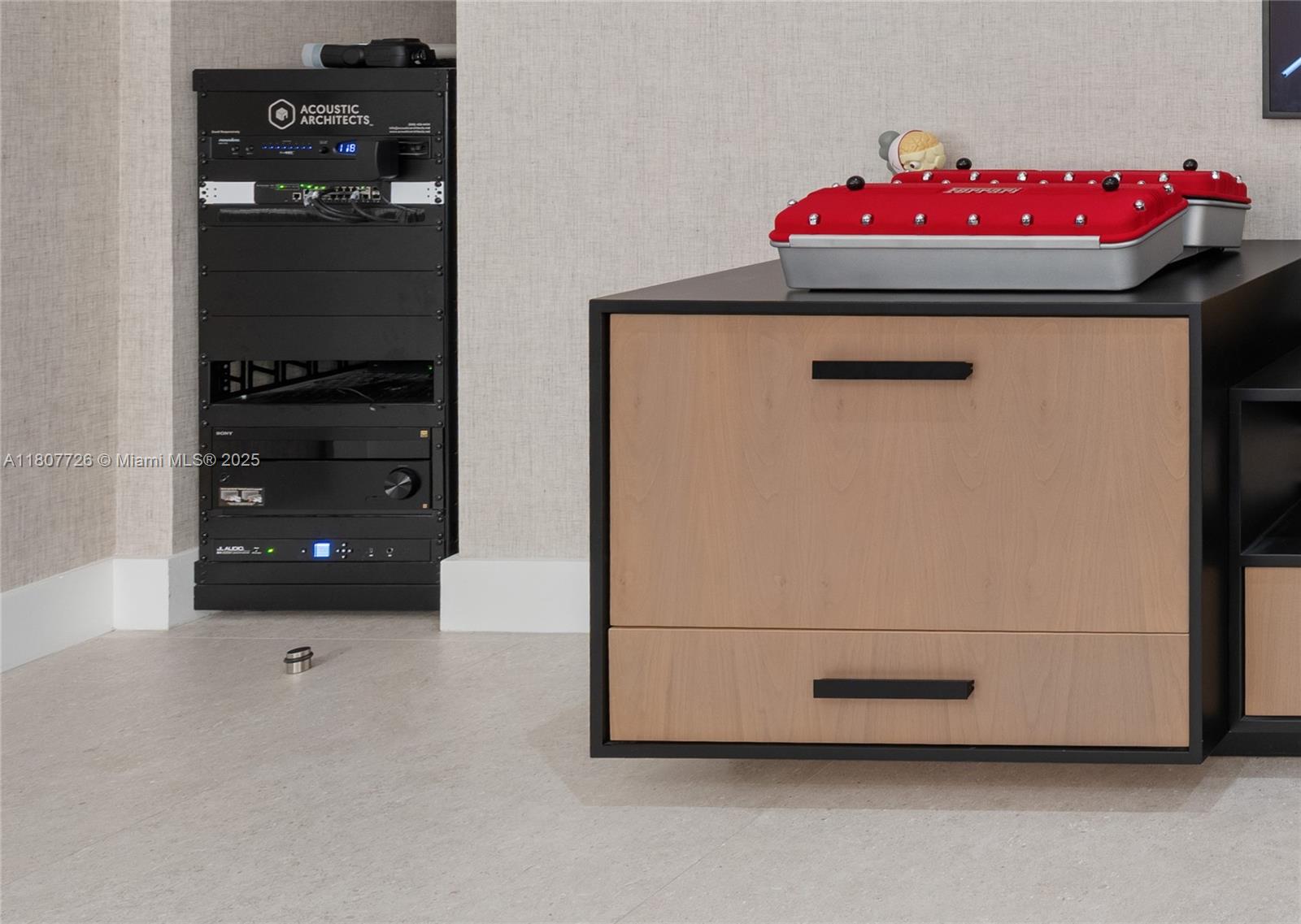 9450 SW 98th St Miami, FL 33176