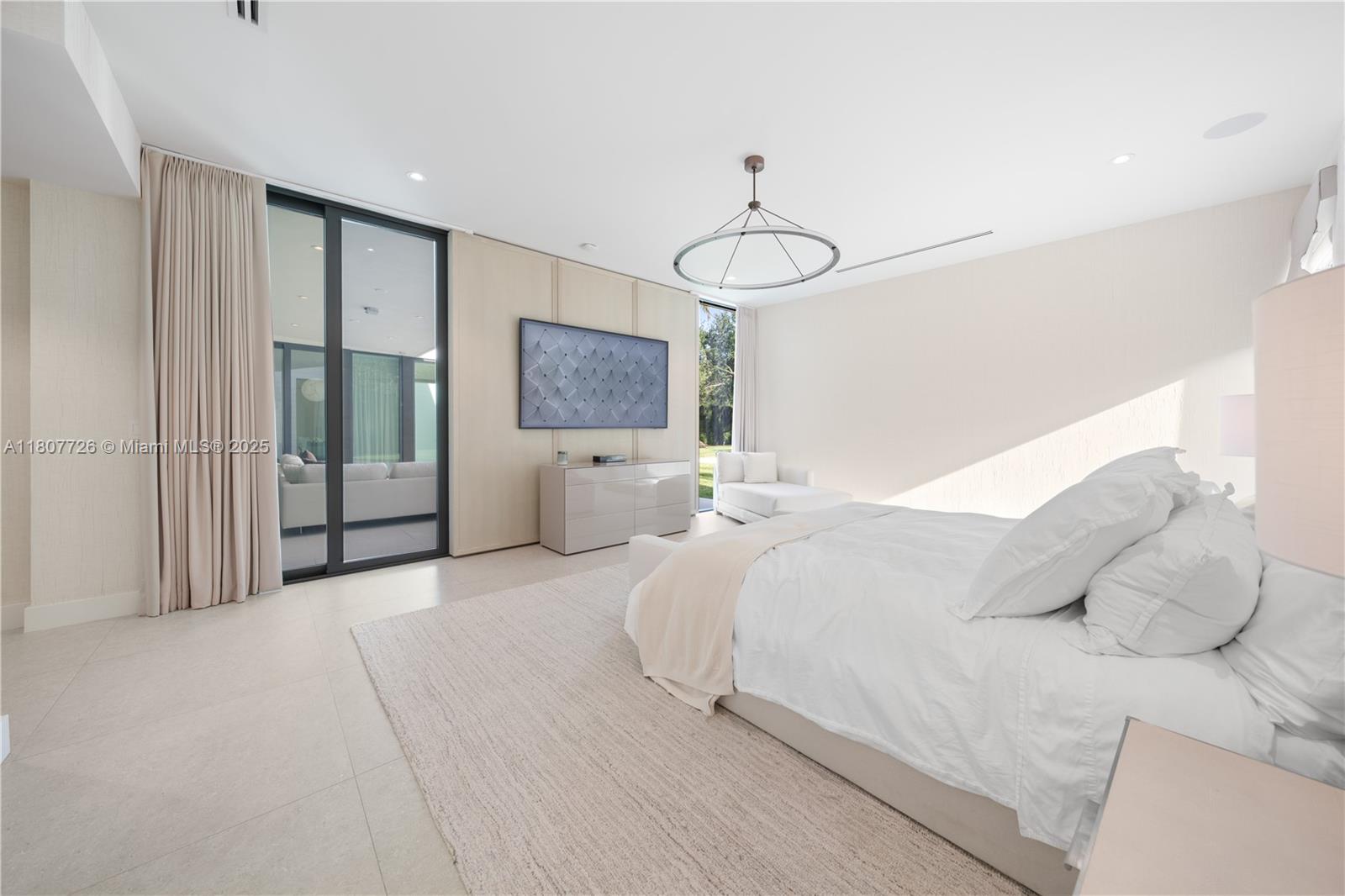 9450 SW 98th St Miami, FL 33176