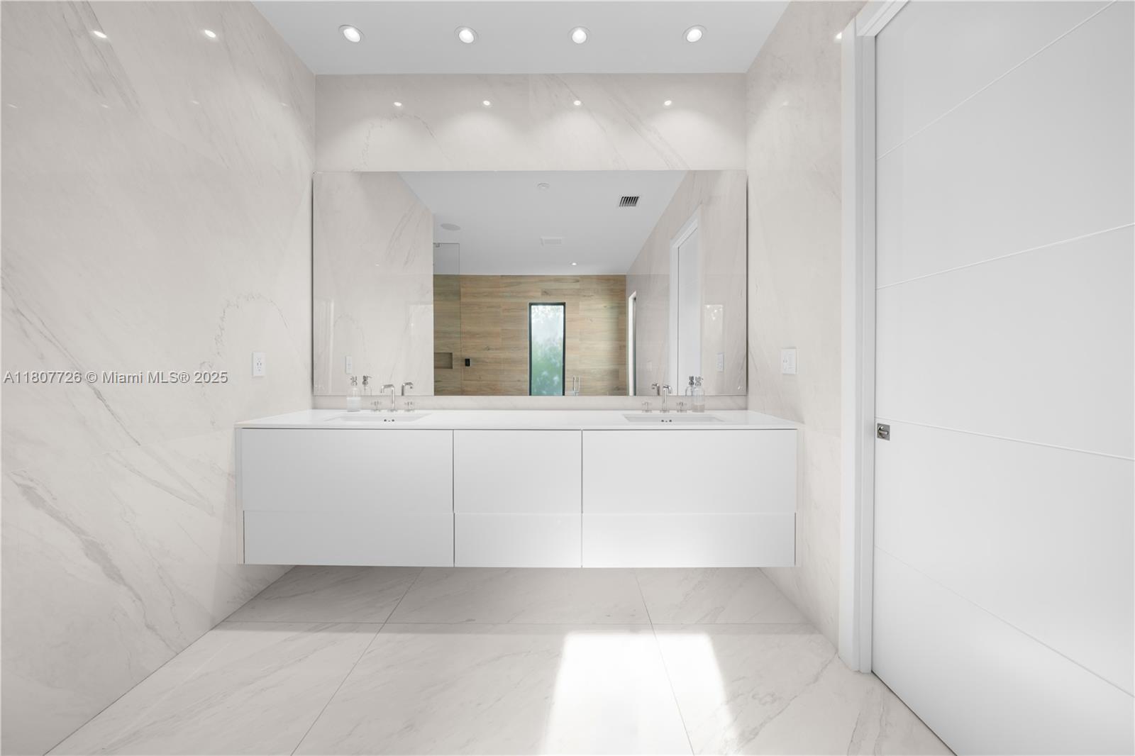 9450 SW 98th St Miami, FL 33176